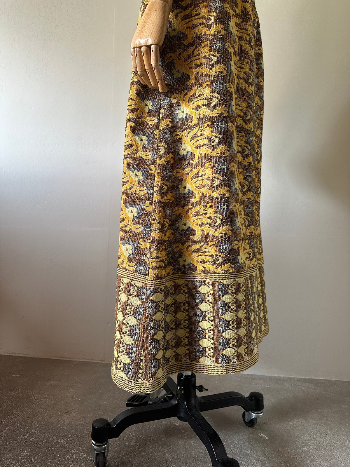 woven maxi skirt