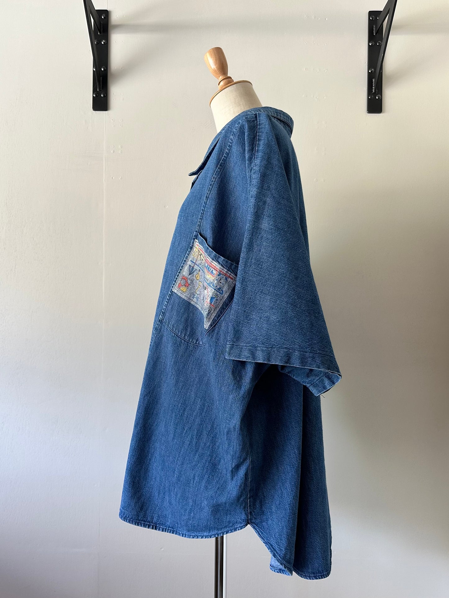 wide silhouette denim shirt