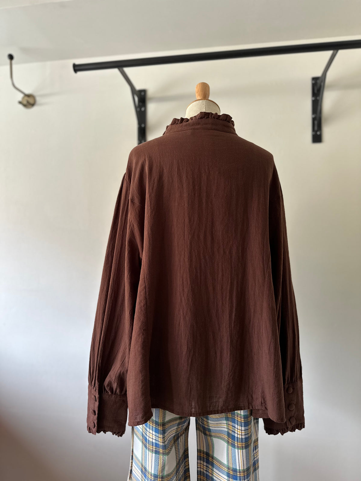 frill design blouse