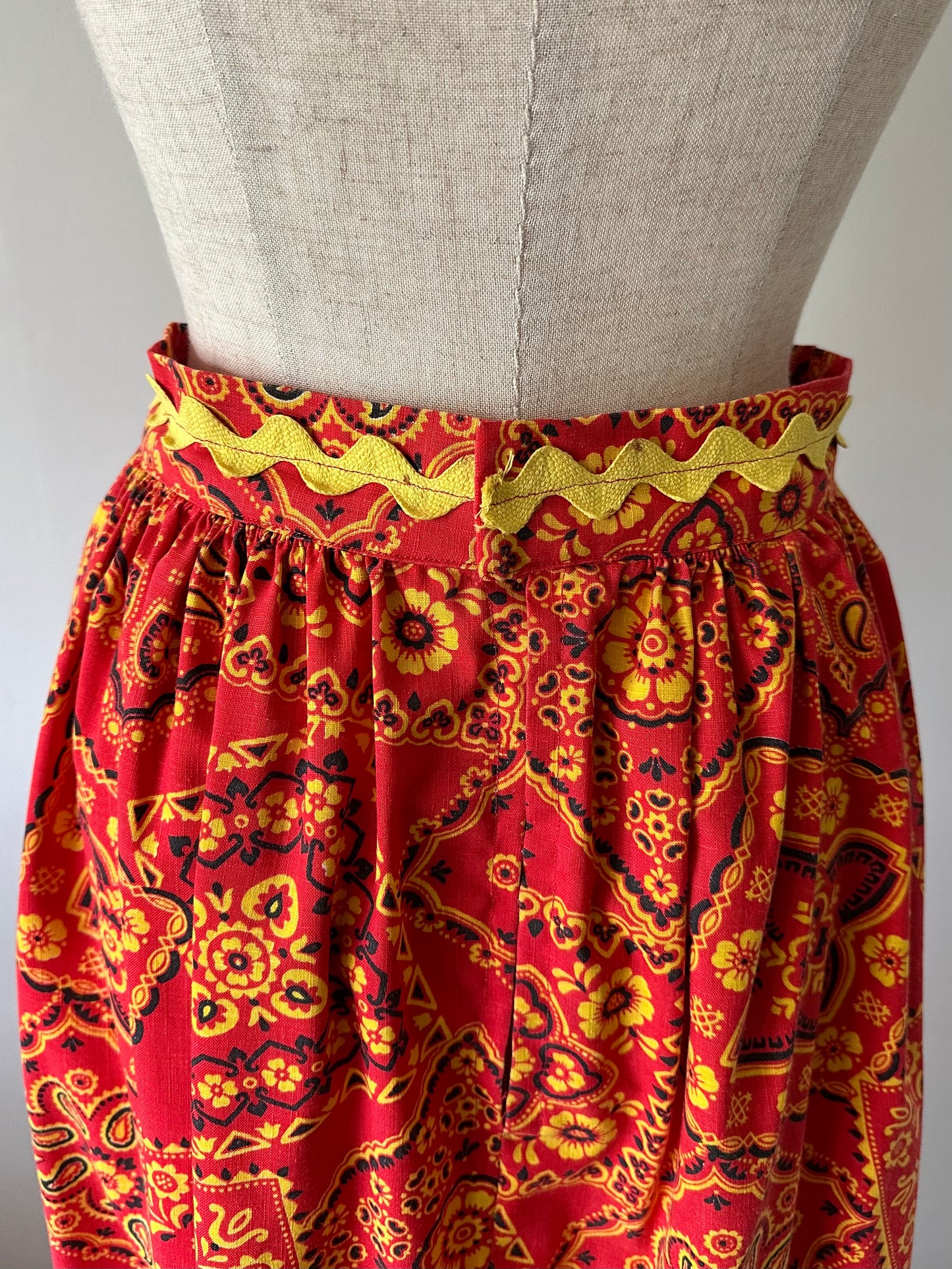 bandanna pattern skirt