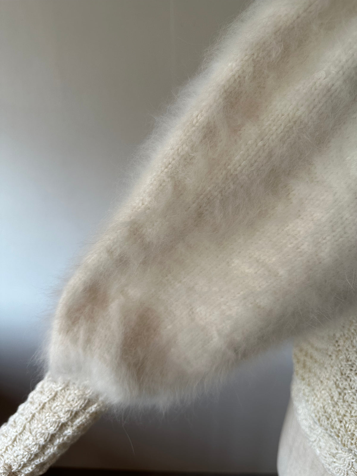 fur sleeve design knit tops