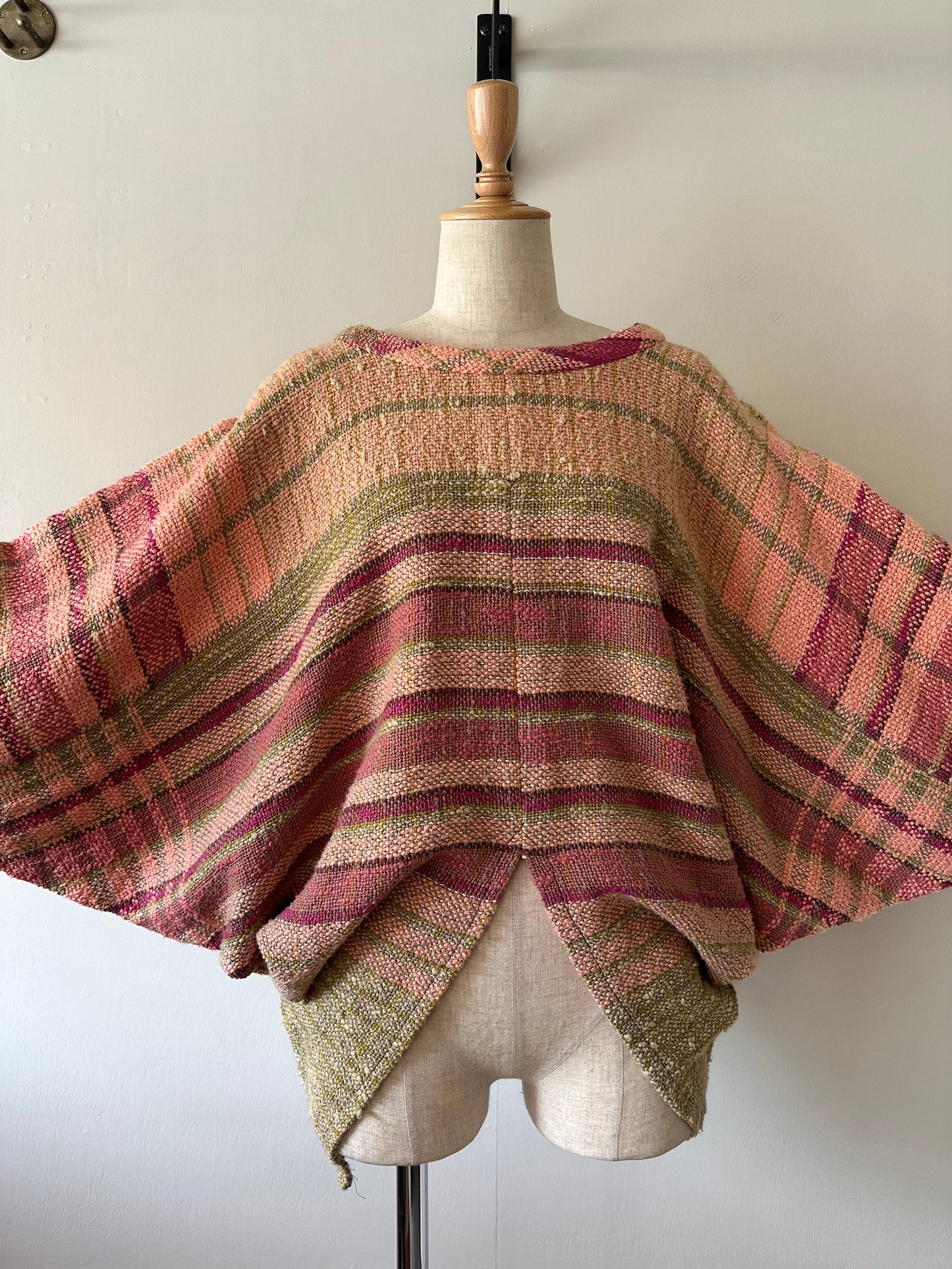 dolman sleeve woven tops