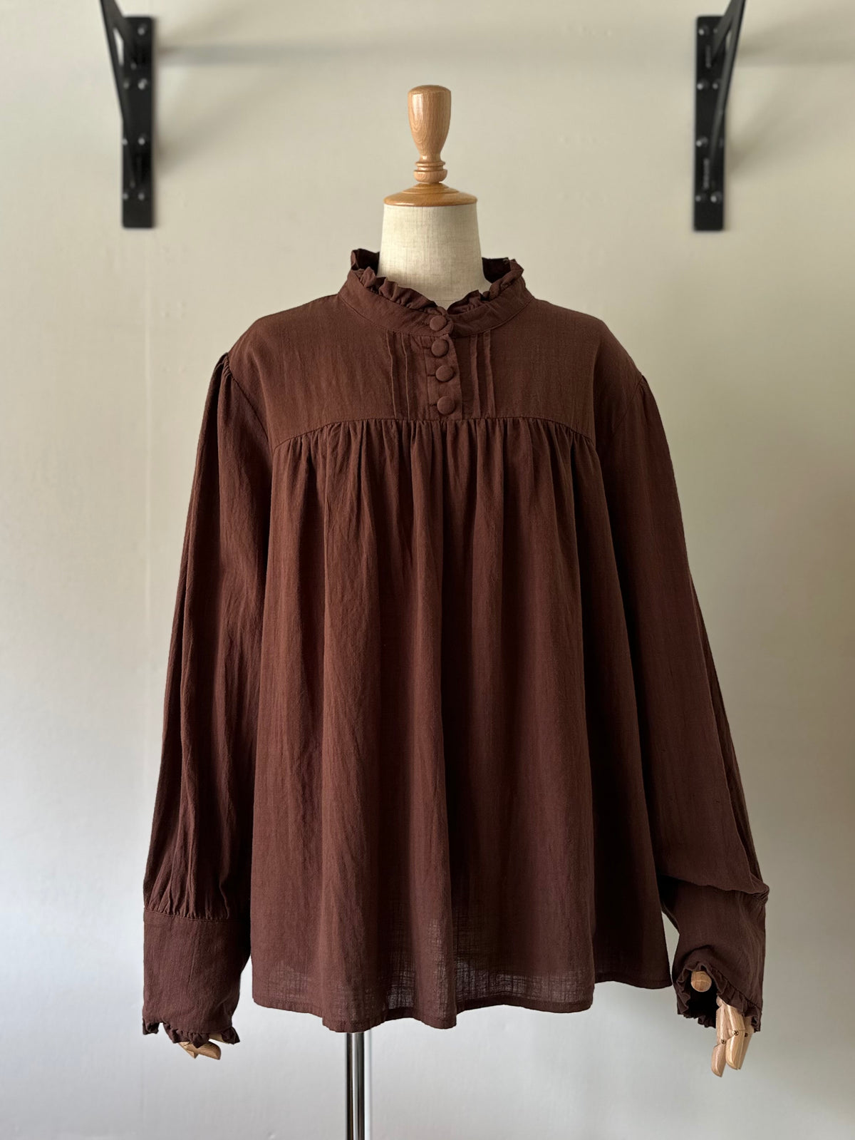 frill design blouse