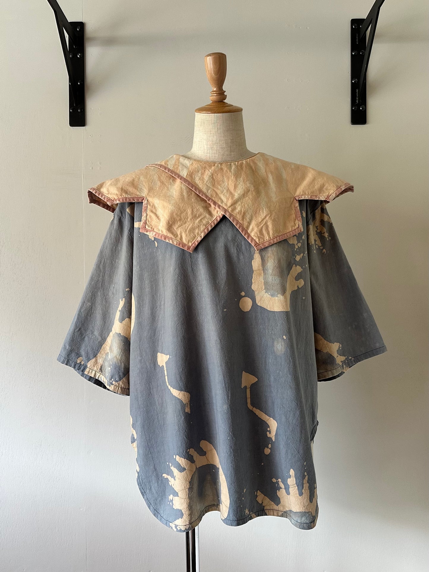 unique collar tops