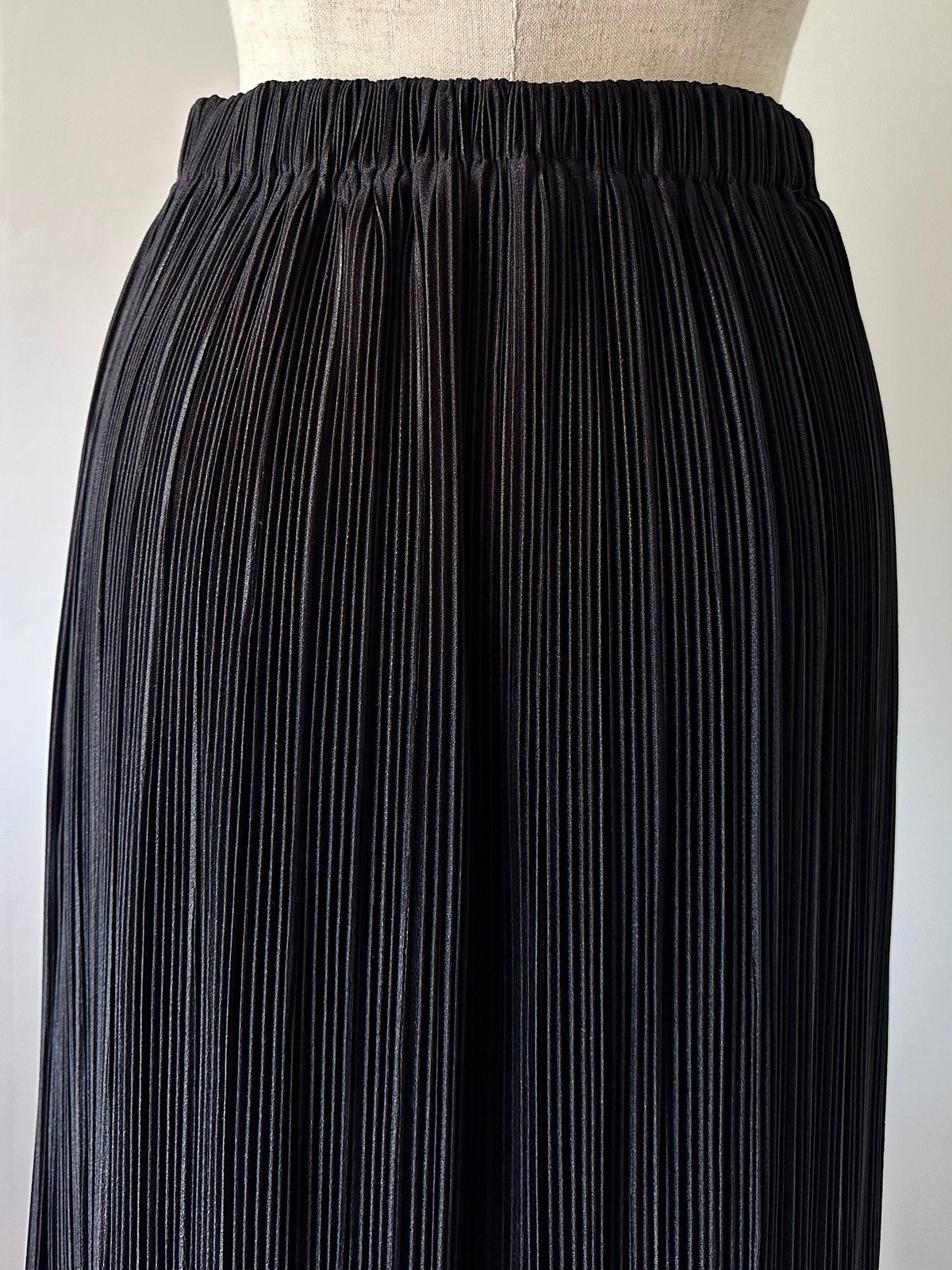 pleats maxi skirt