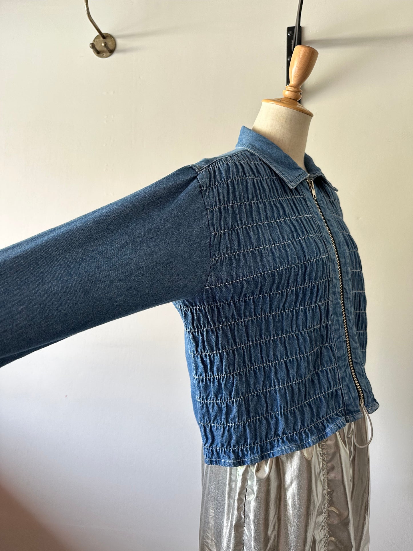 zip up shirring shirt