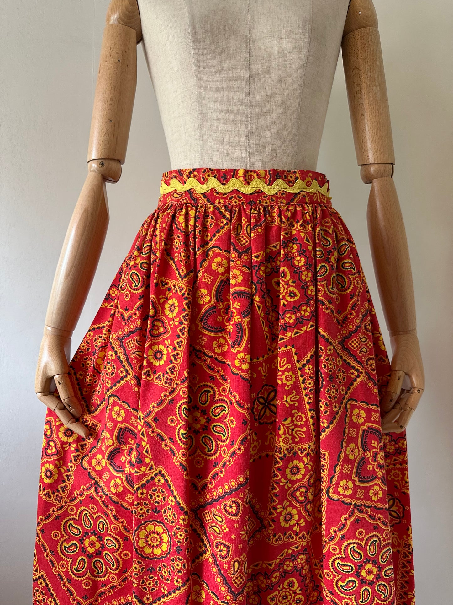 bandanna pattern skirt