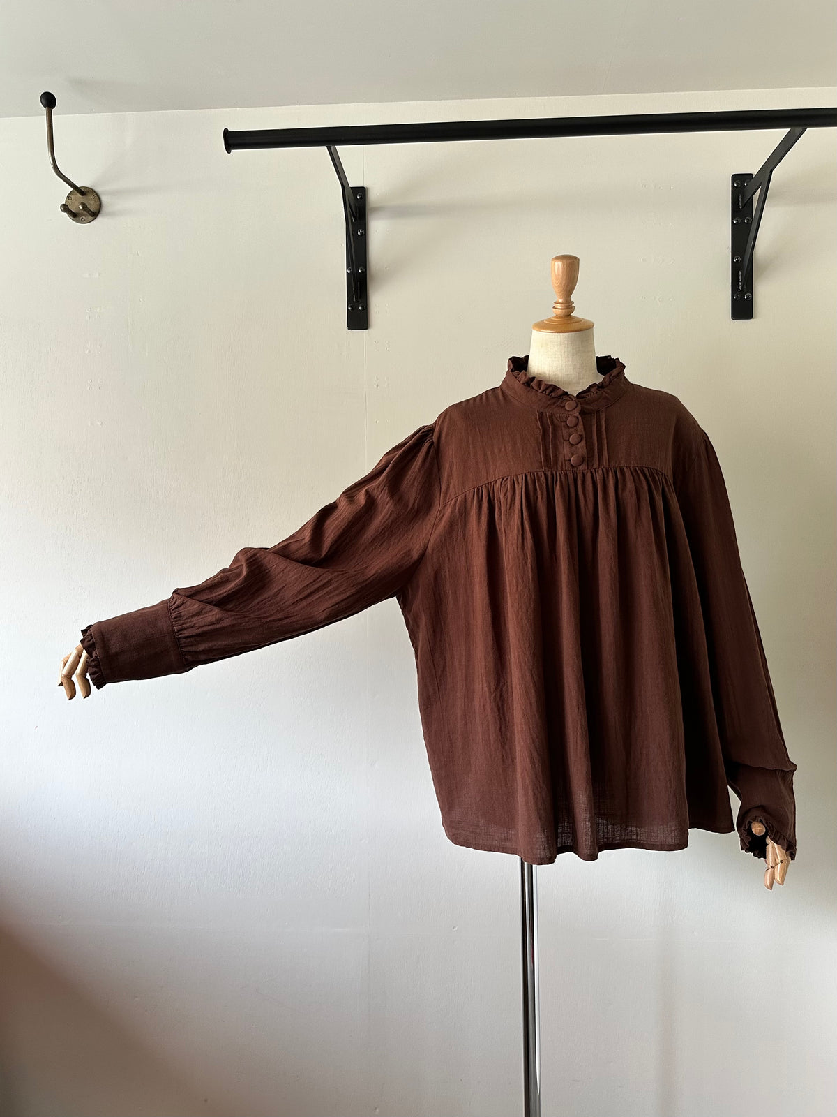 frill design blouse