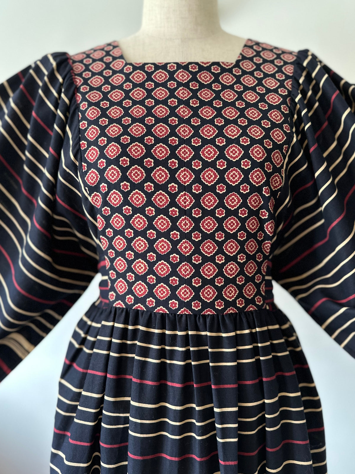 floral×stripe wide sleeve dress
