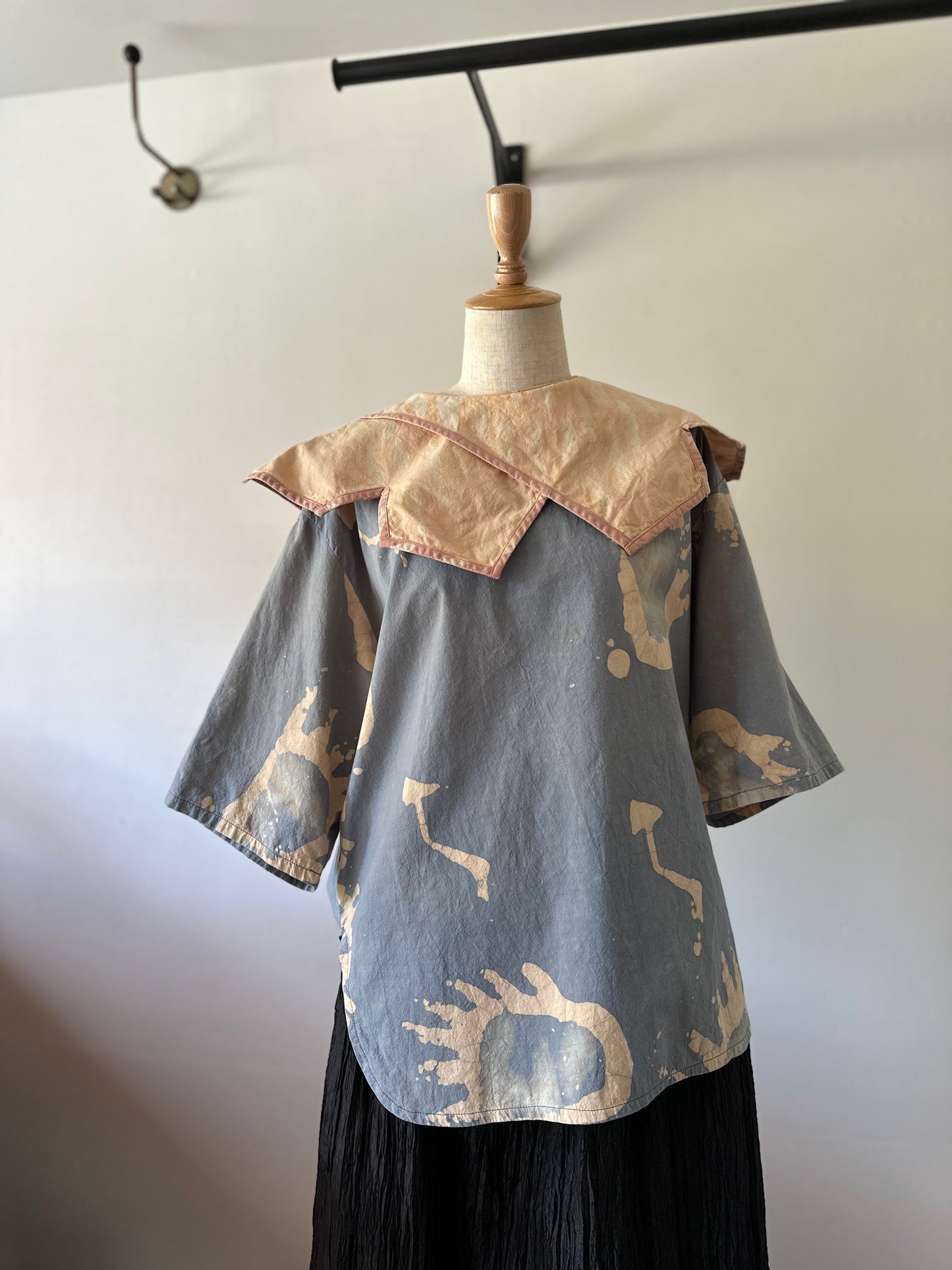 unique collar tops