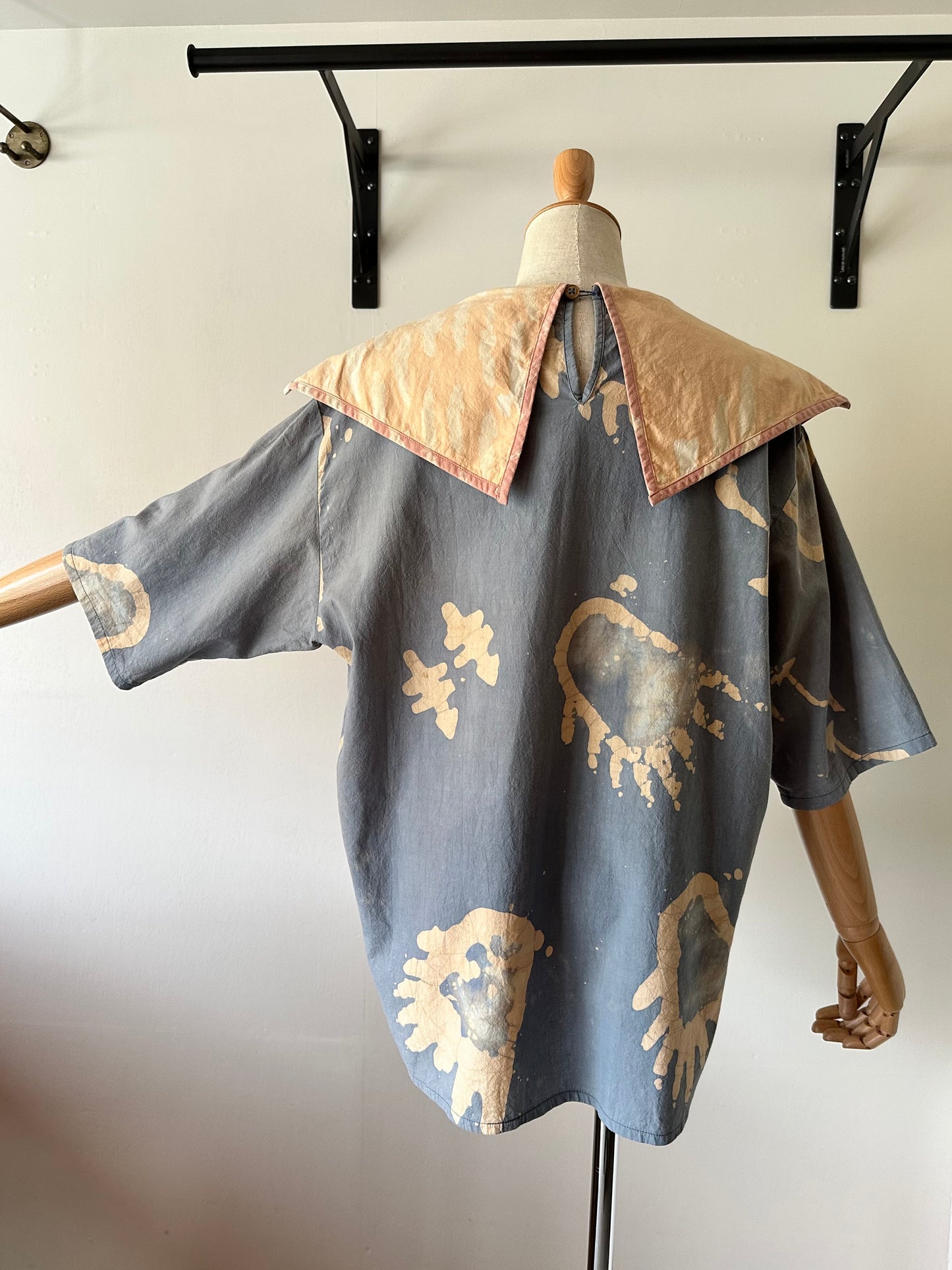 unique collar tops
