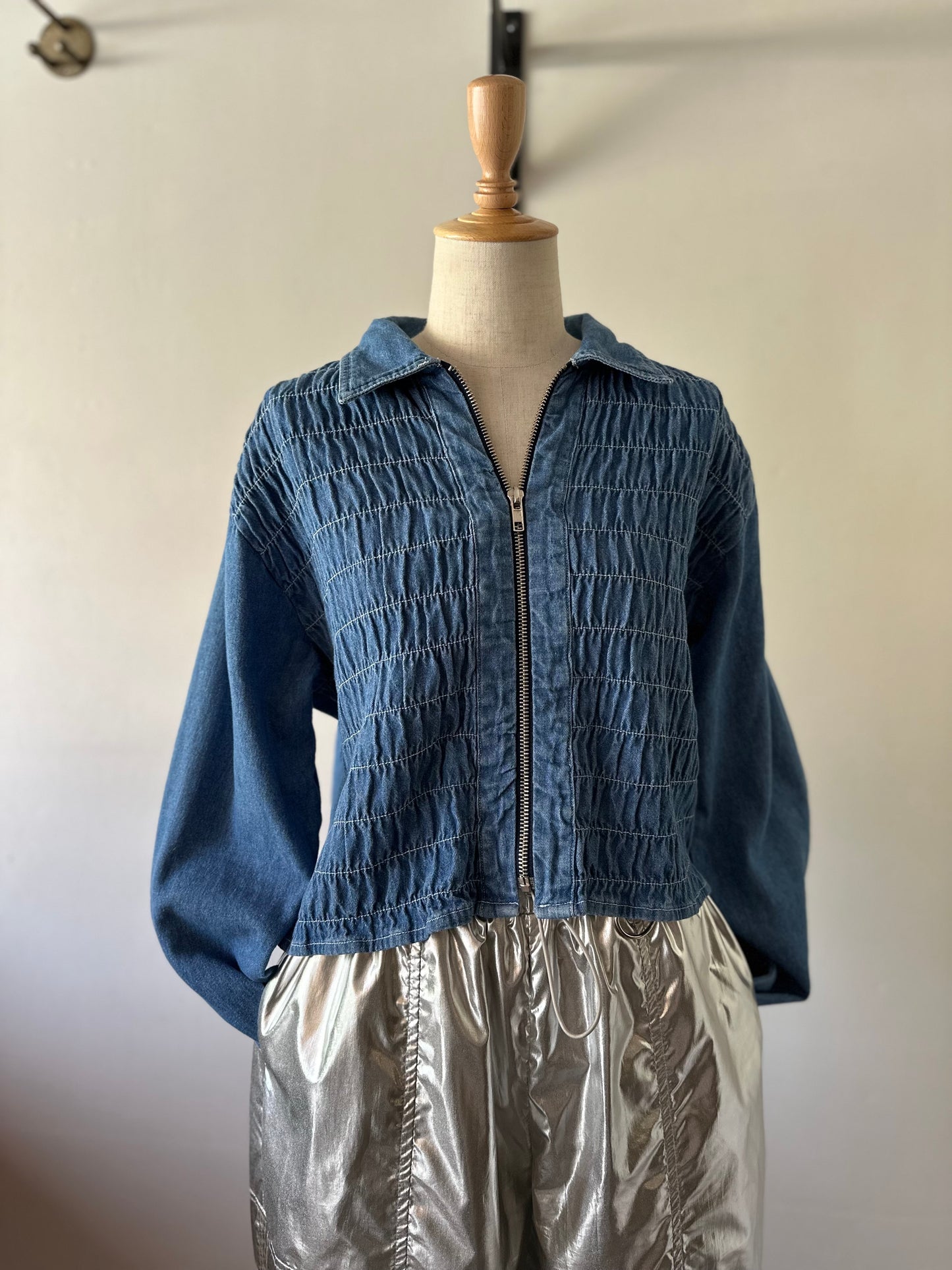 zip up shirring shirt