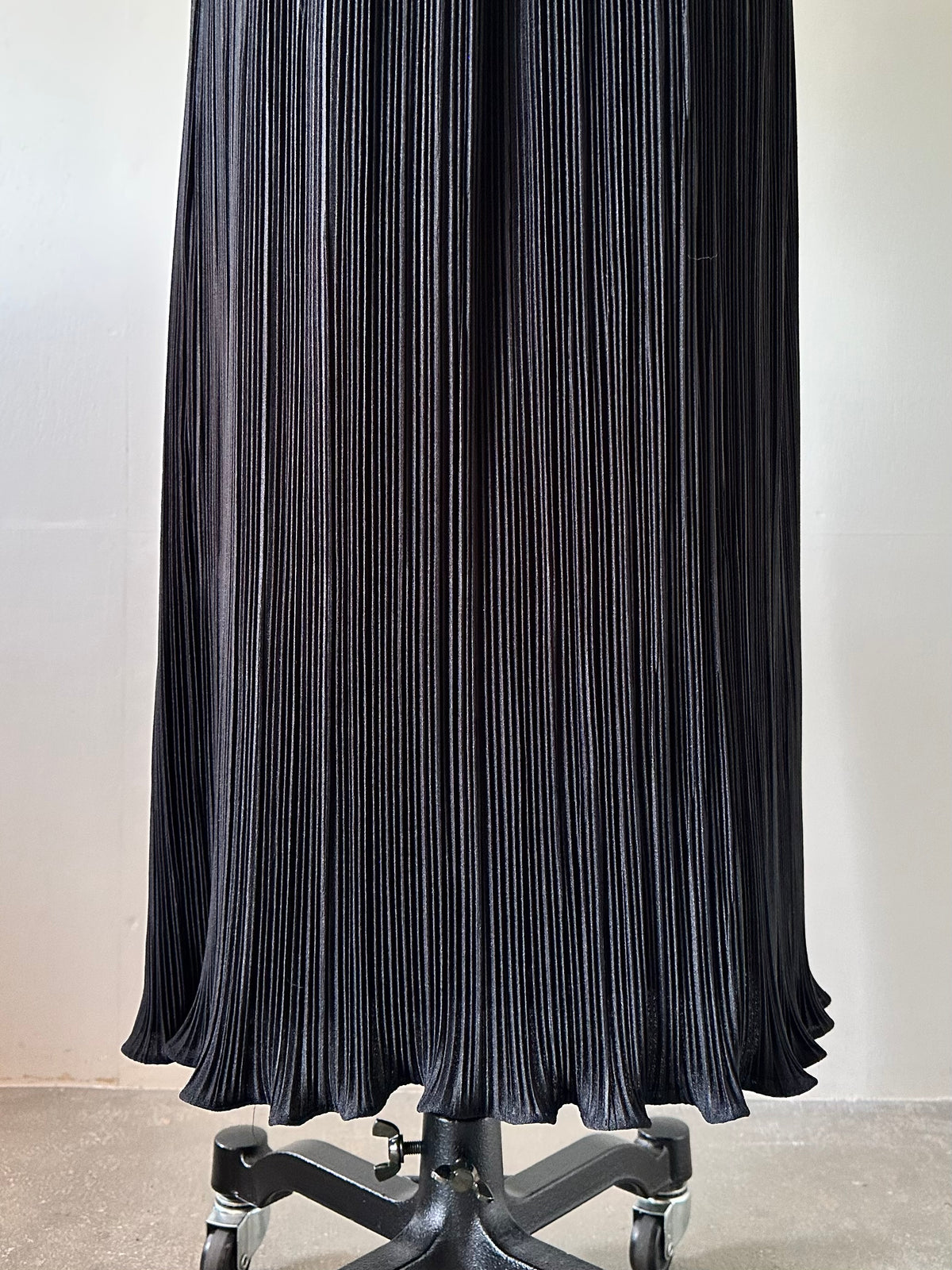 pleats maxi skirt