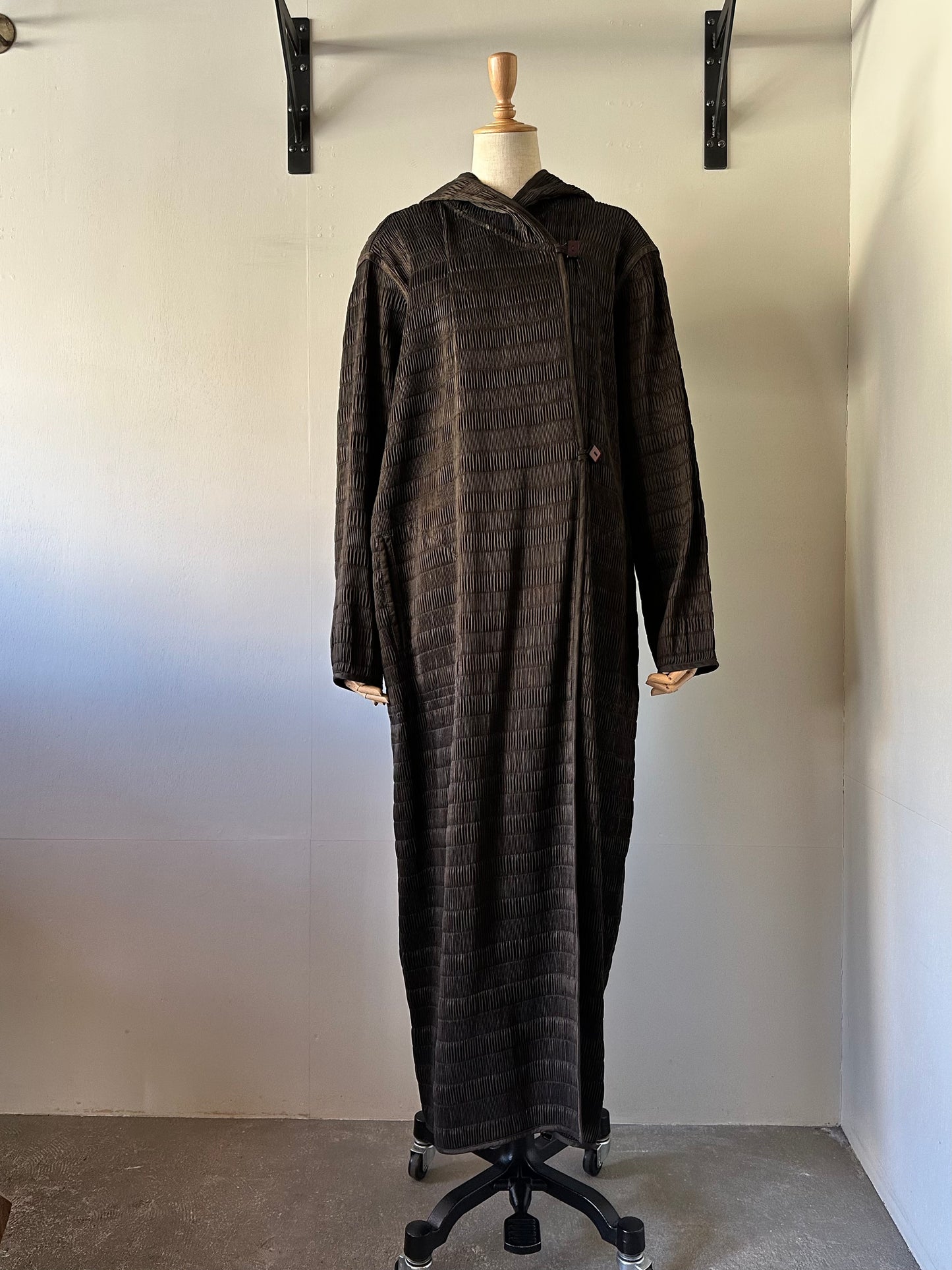 reversible pleats coat