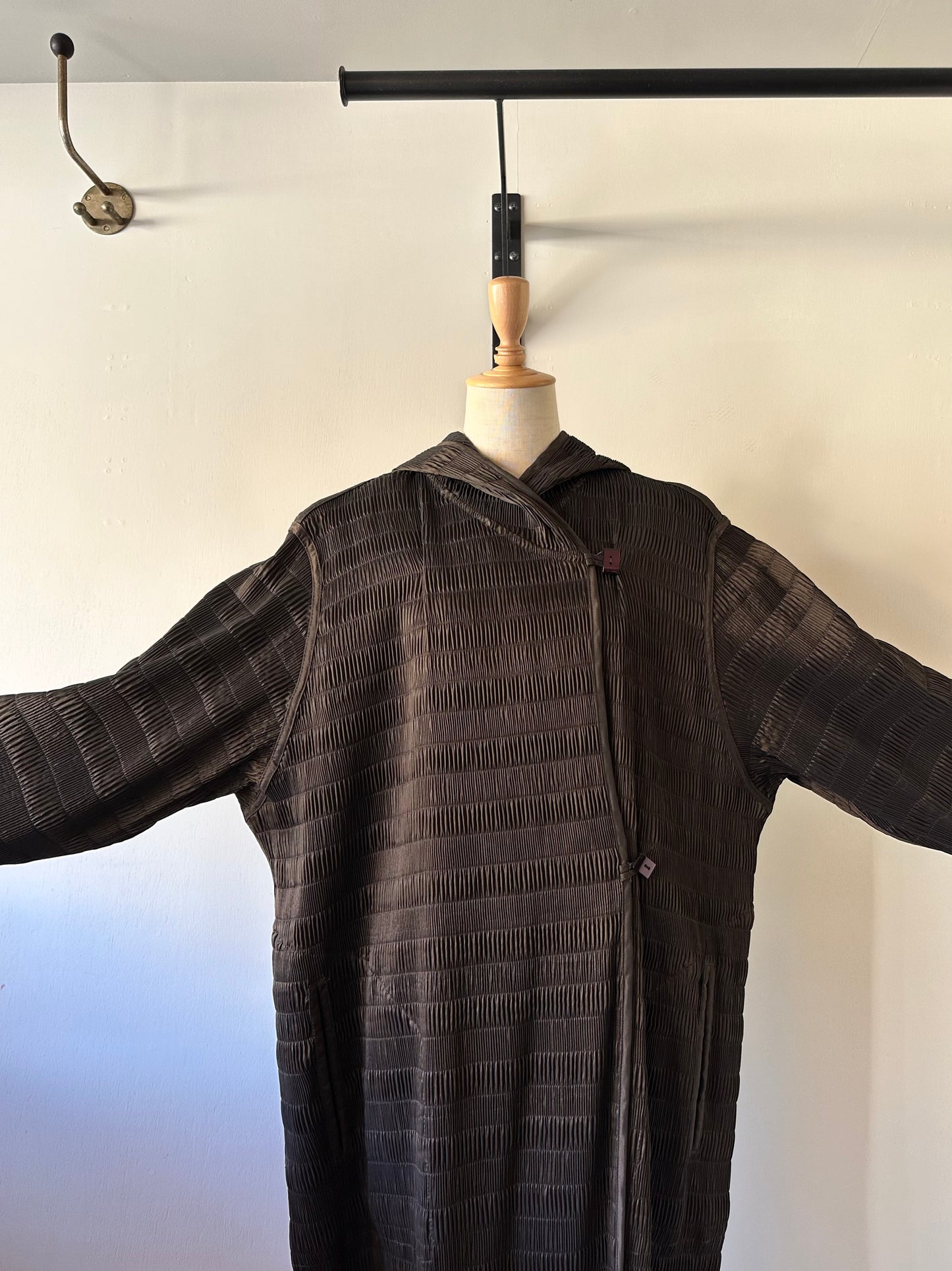 reversible pleats coat