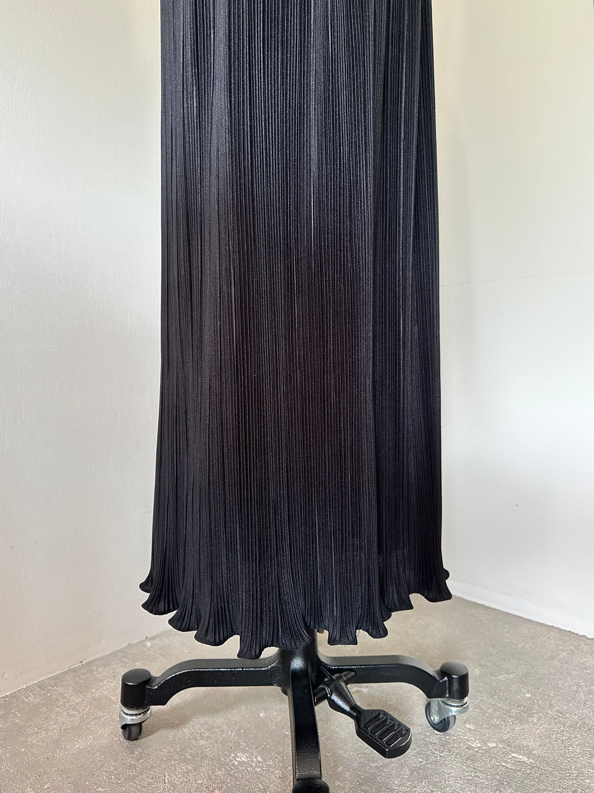 pleats maxi skirt