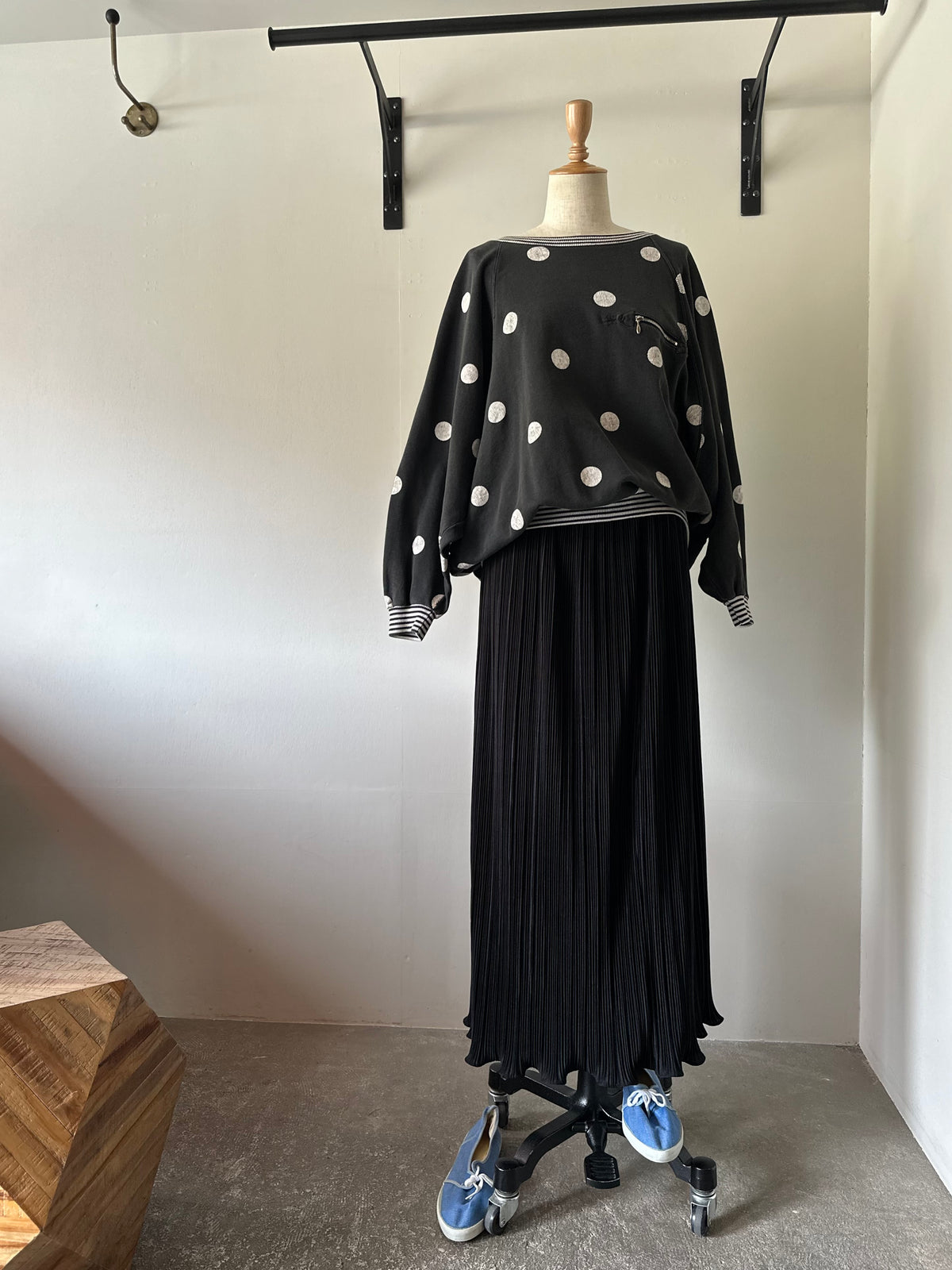 pleats maxi skirt