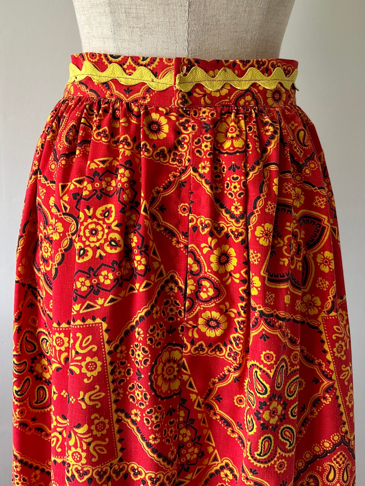 bandanna pattern skirt