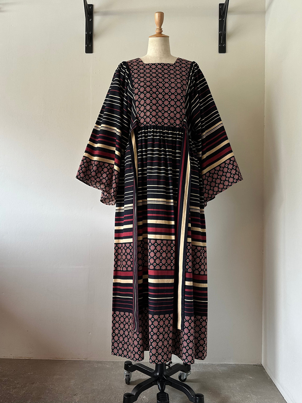 floral×stripe wide sleeve dress