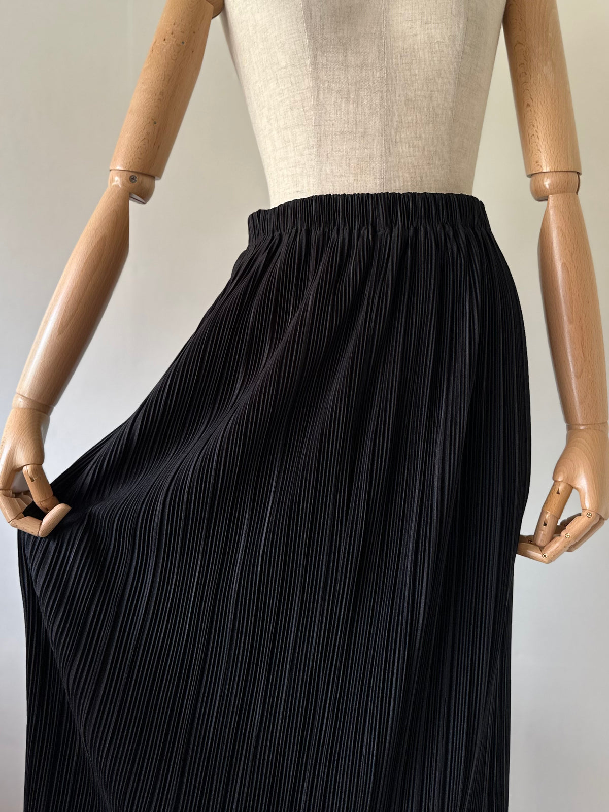 pleats maxi skirt