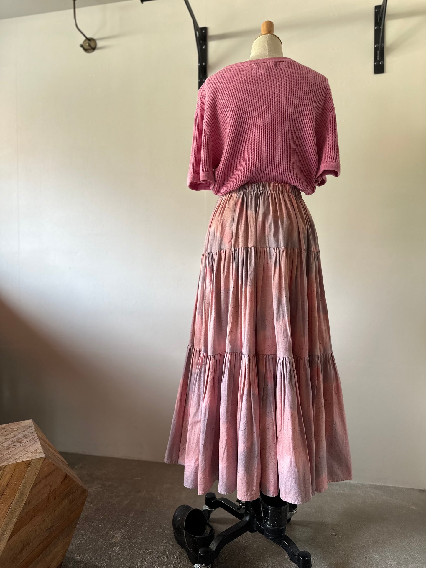 pale gradation tiered skirt