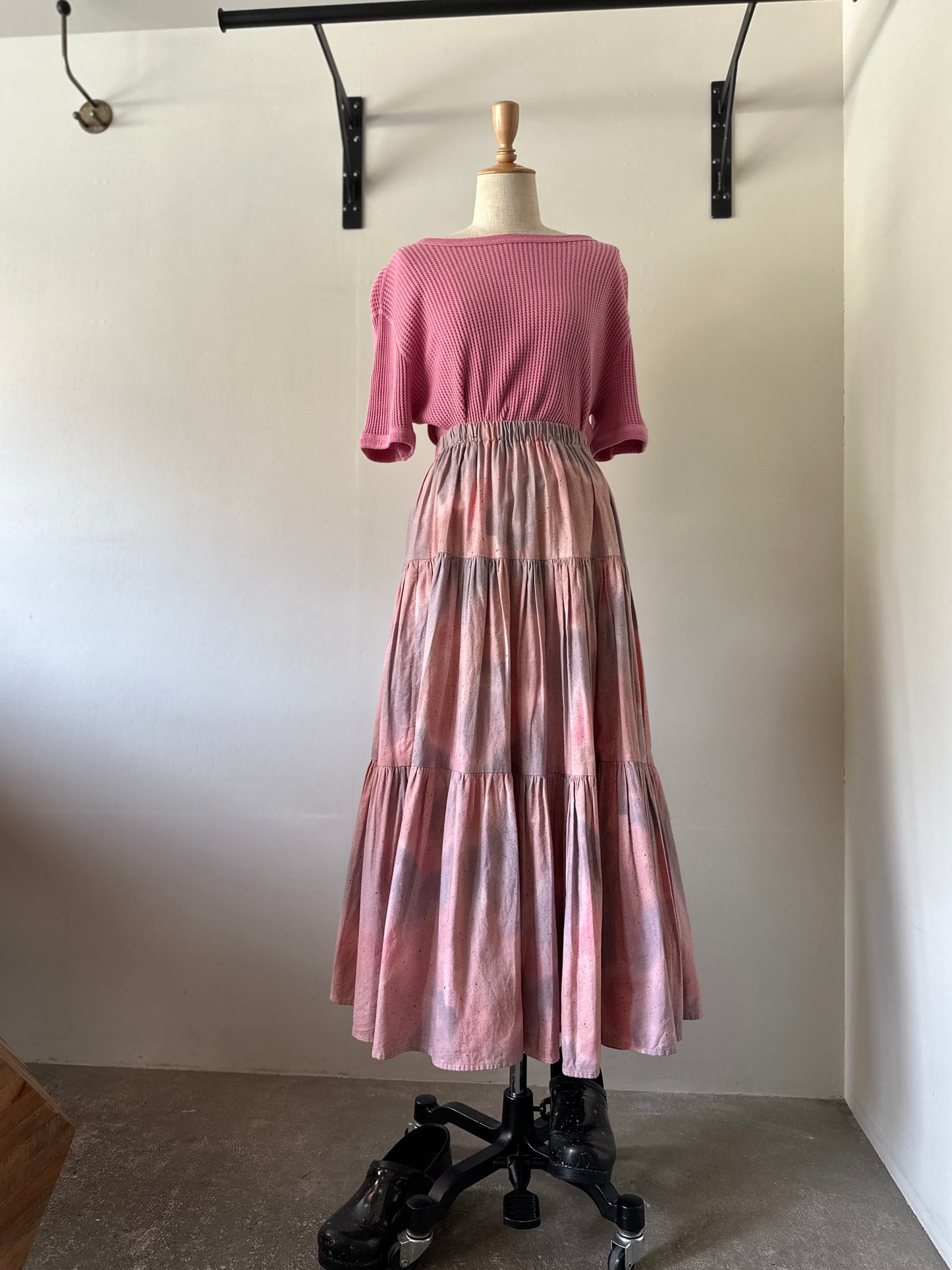 pale gradation tiered skirt