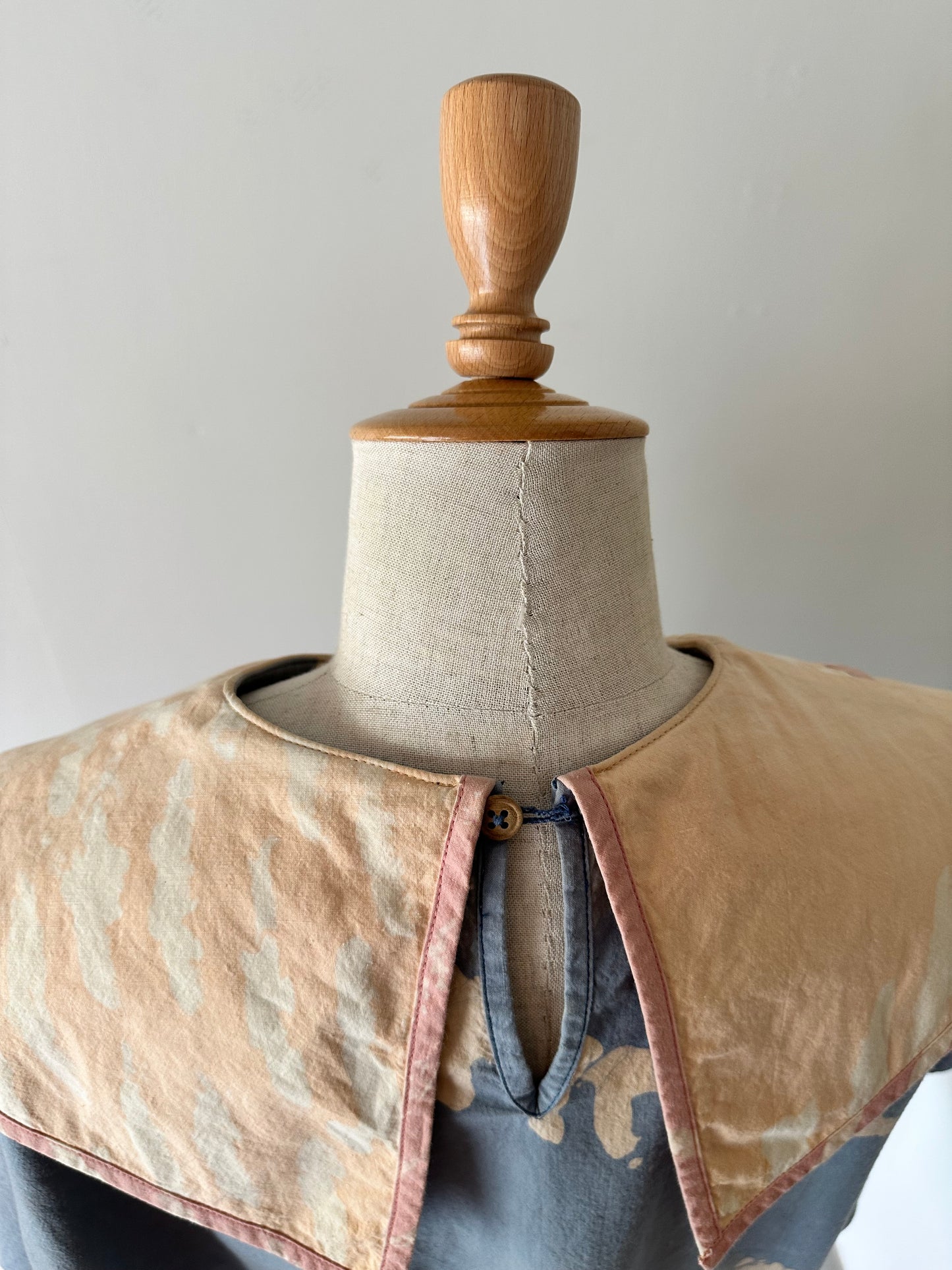 unique collar tops