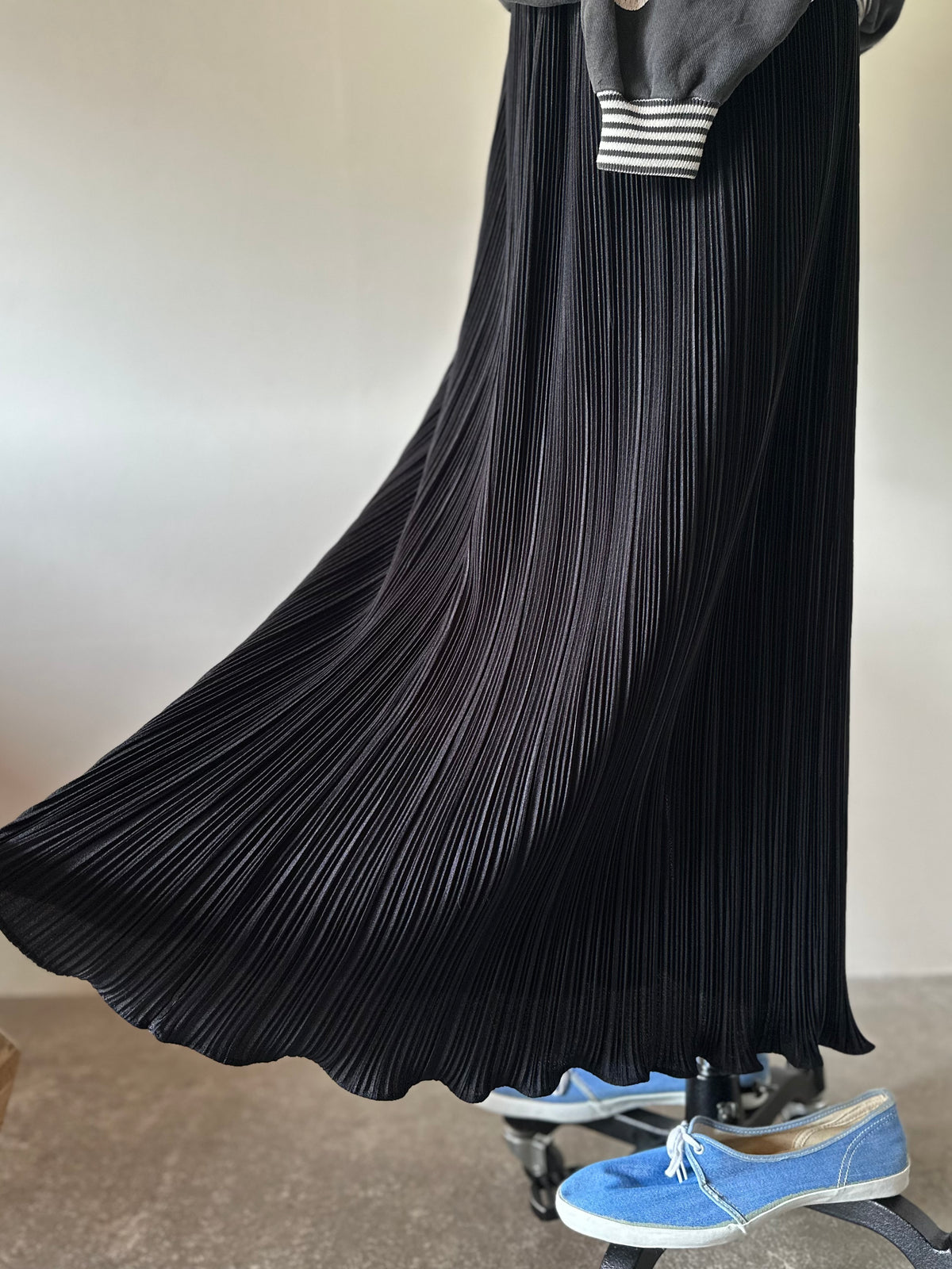 pleats maxi skirt