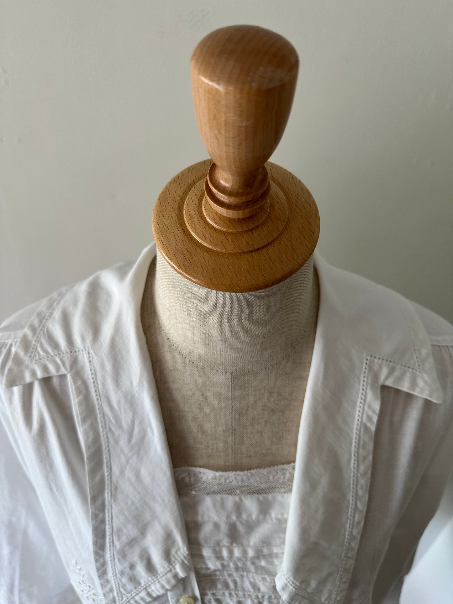 embroidery lace blouse