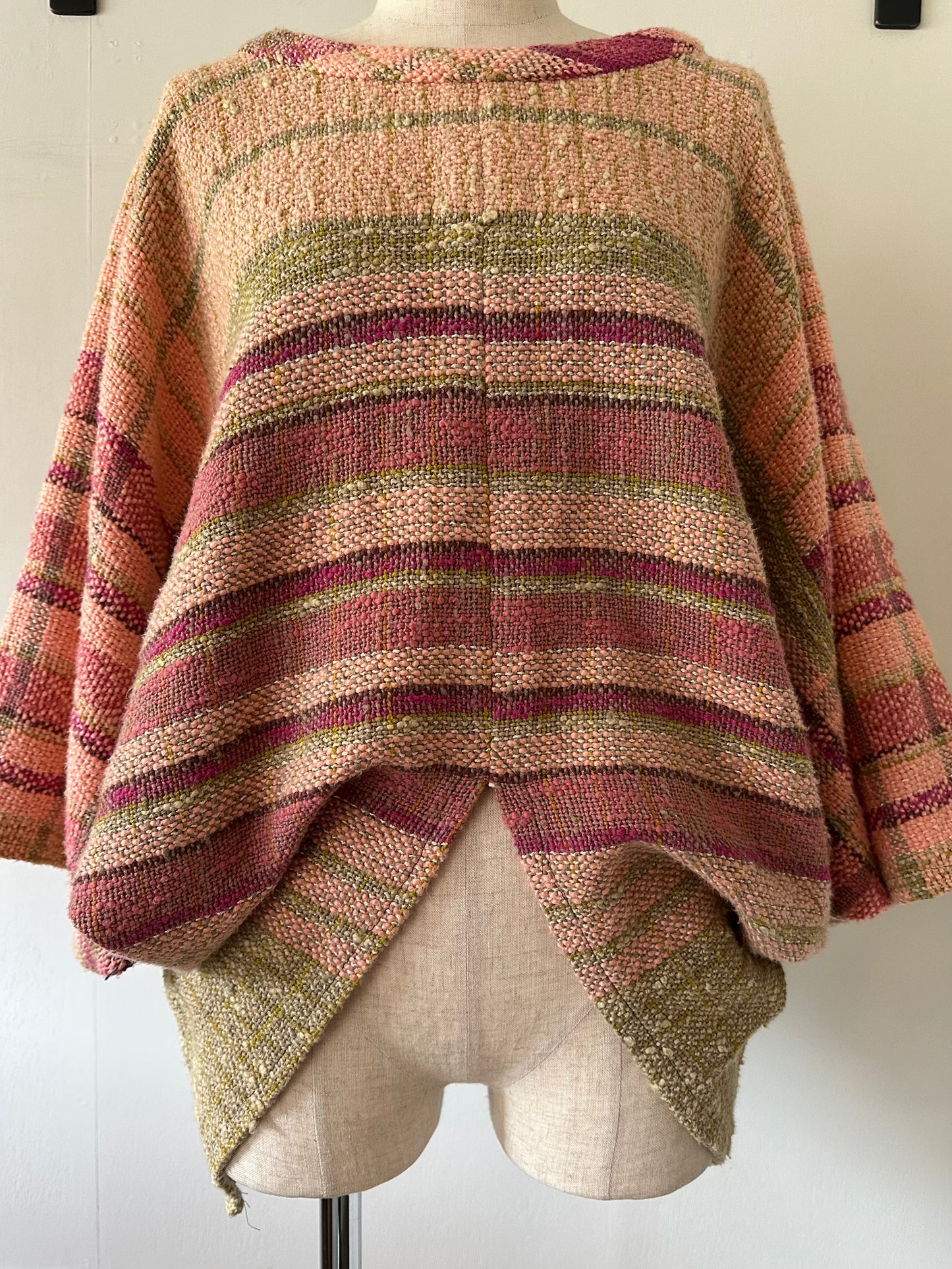 dolman sleeve woven tops