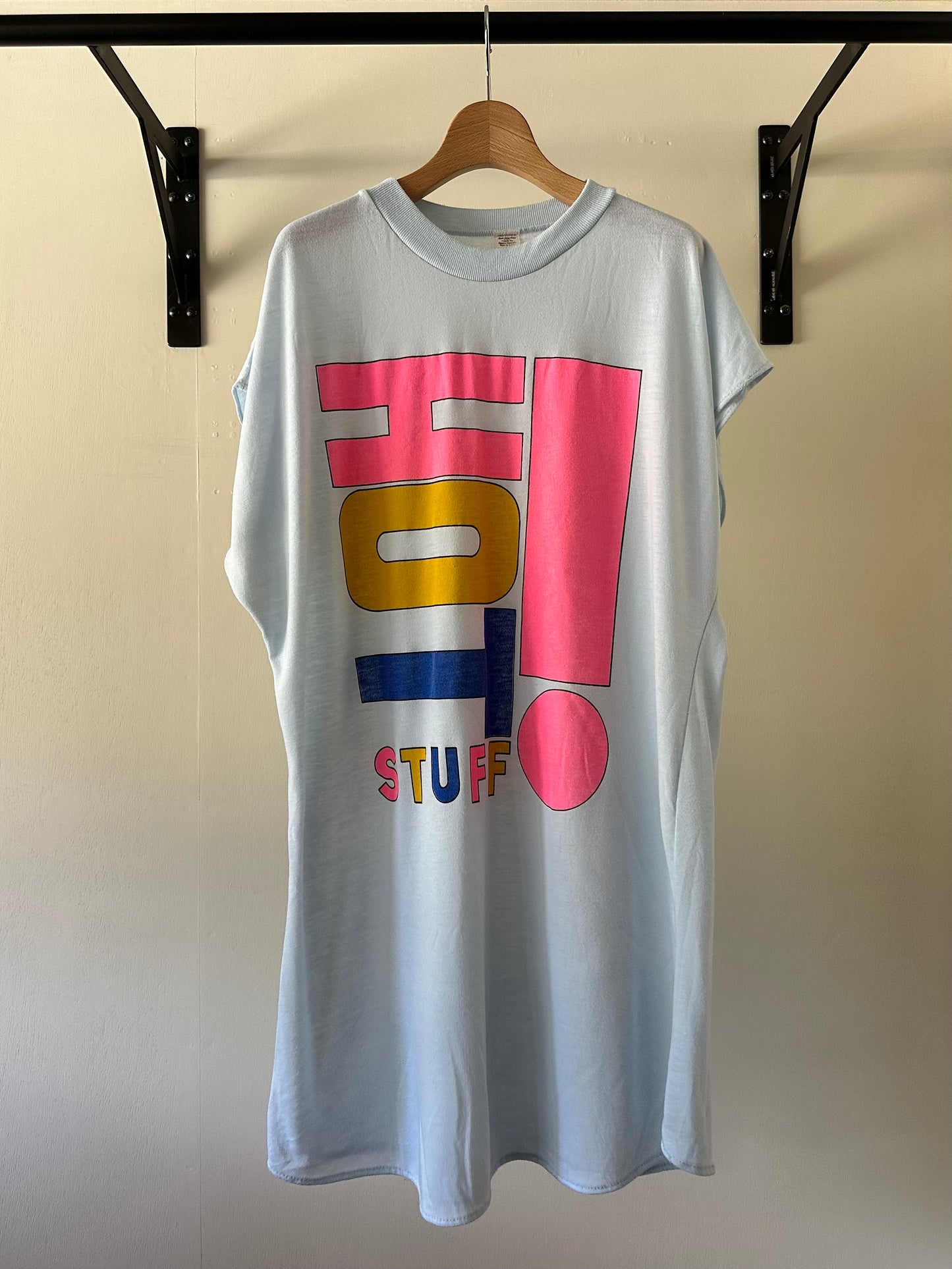 sleeveless print T-shirt