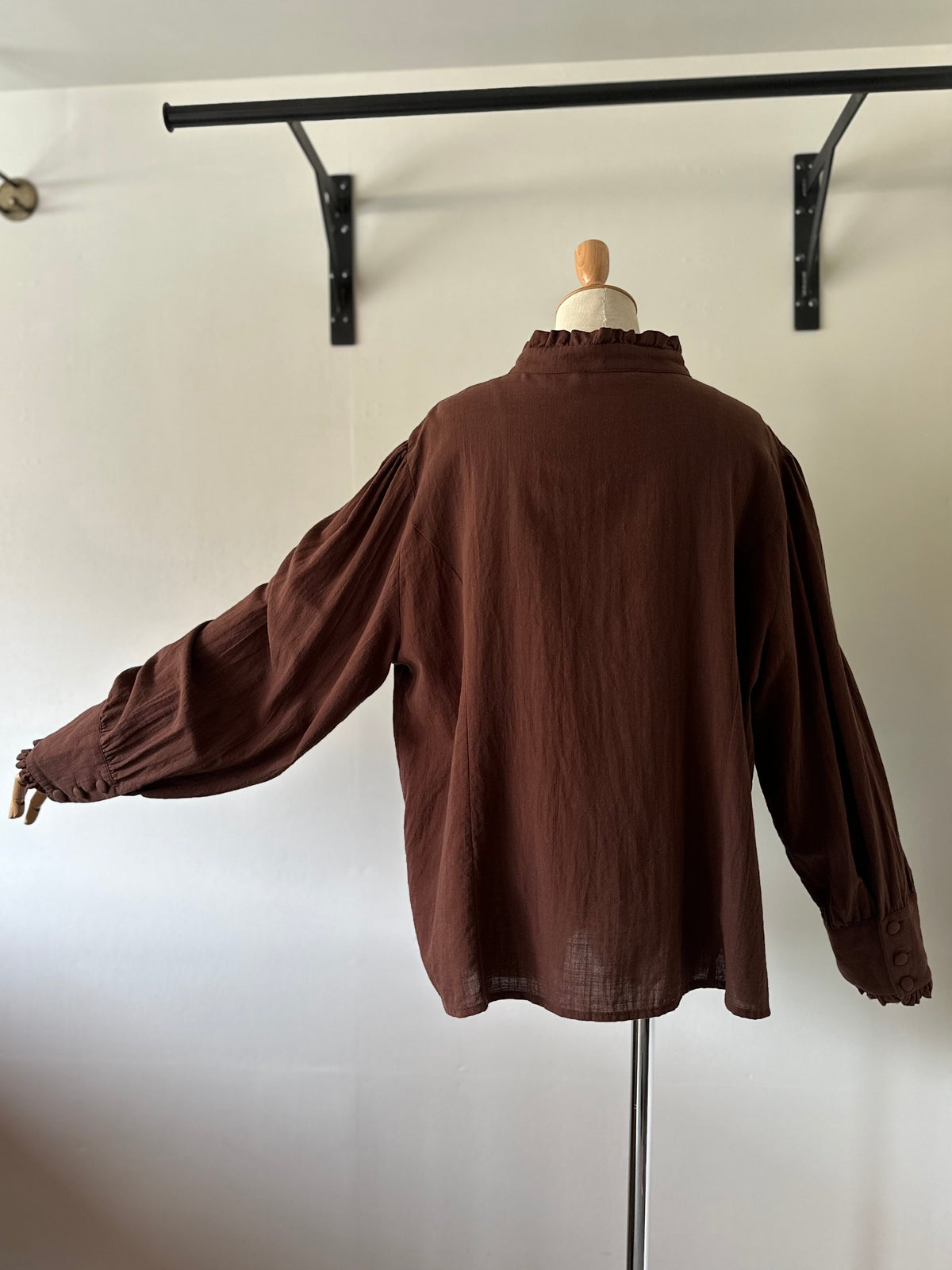 frill design blouse