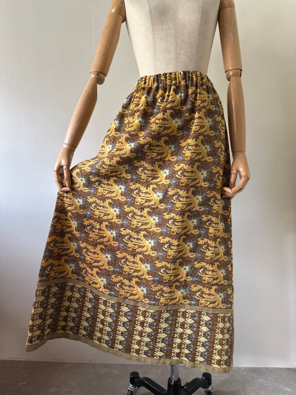 woven maxi skirt