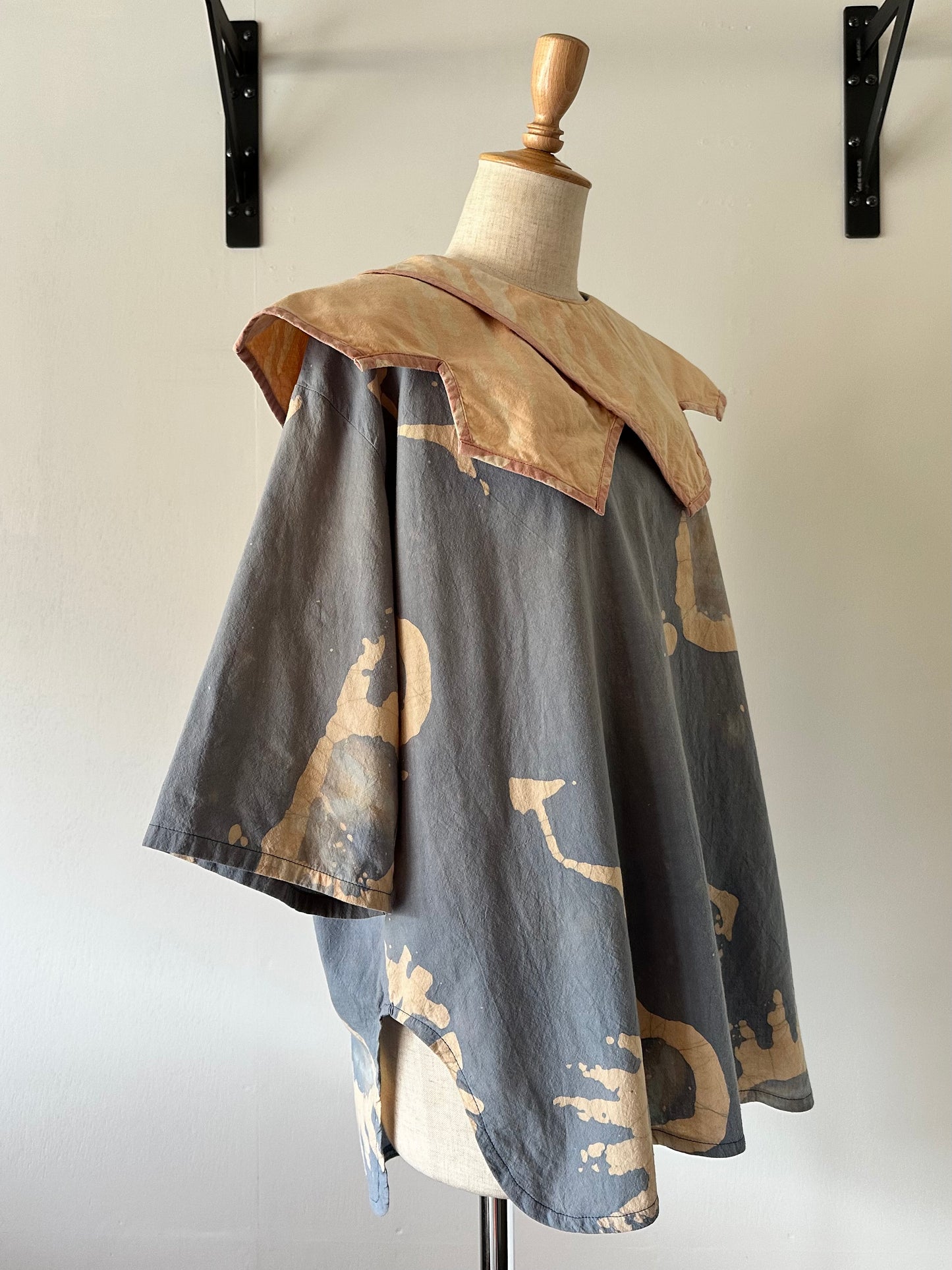unique collar tops