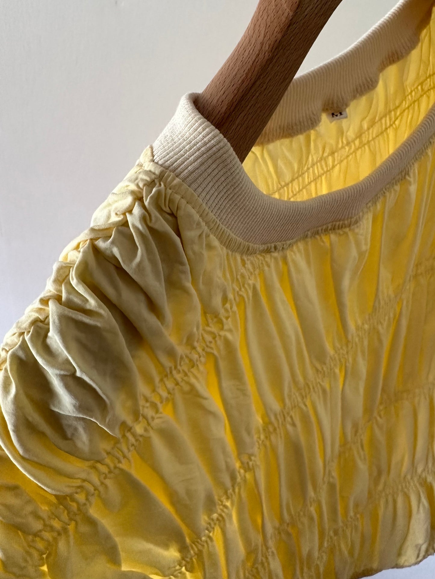 sleeveless shirring tops