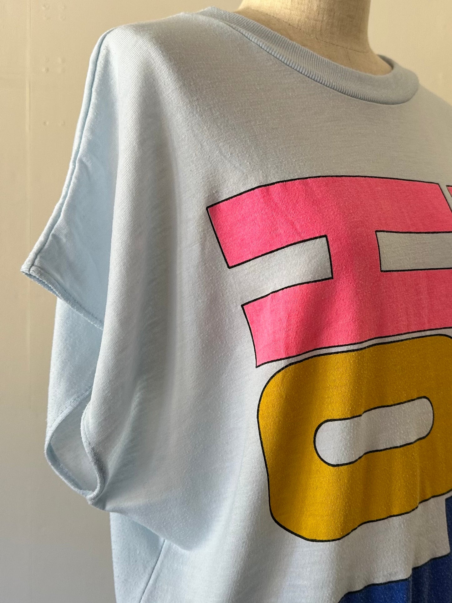 sleeveless print T-shirt