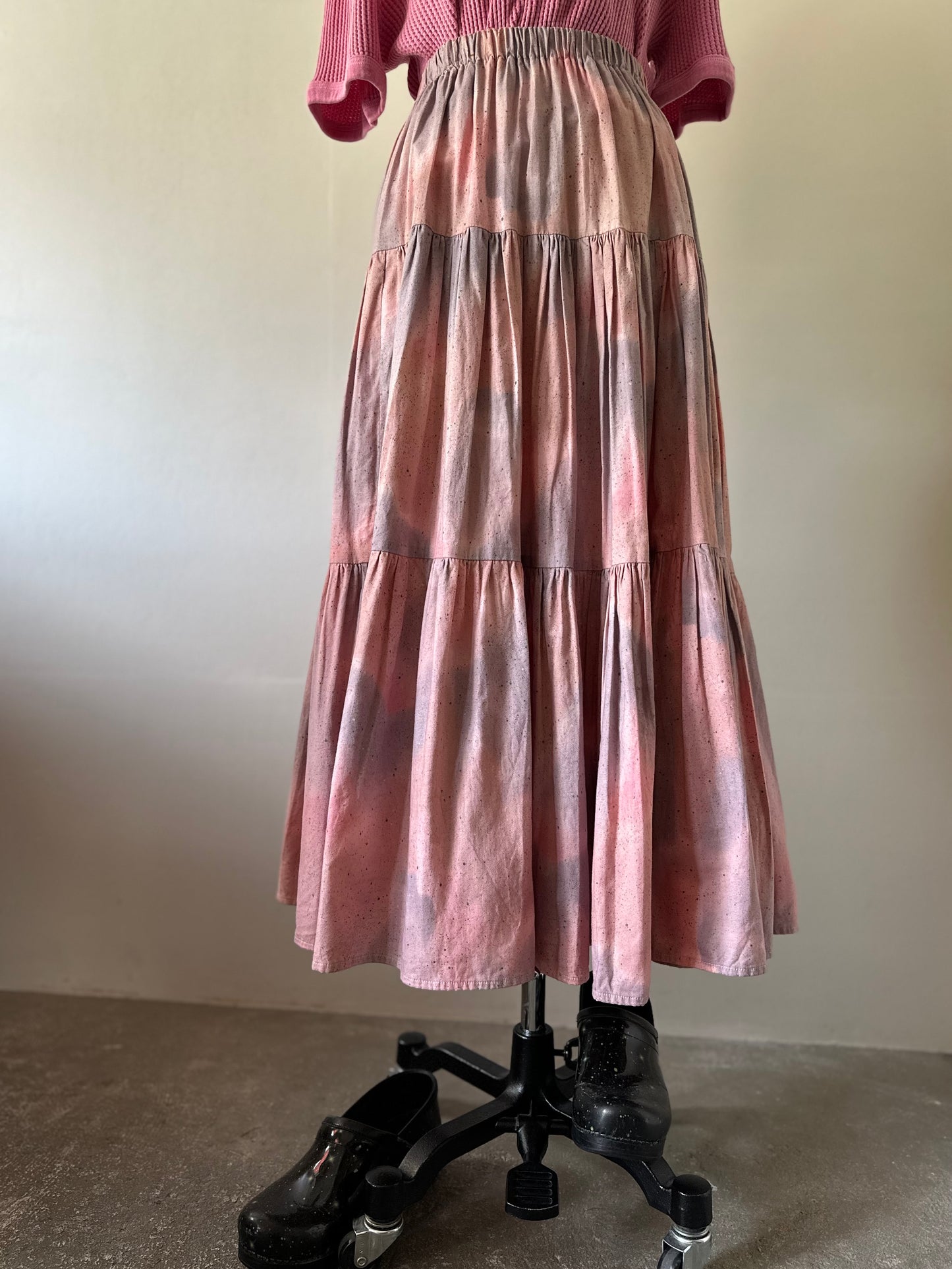 pale gradation tiered skirt