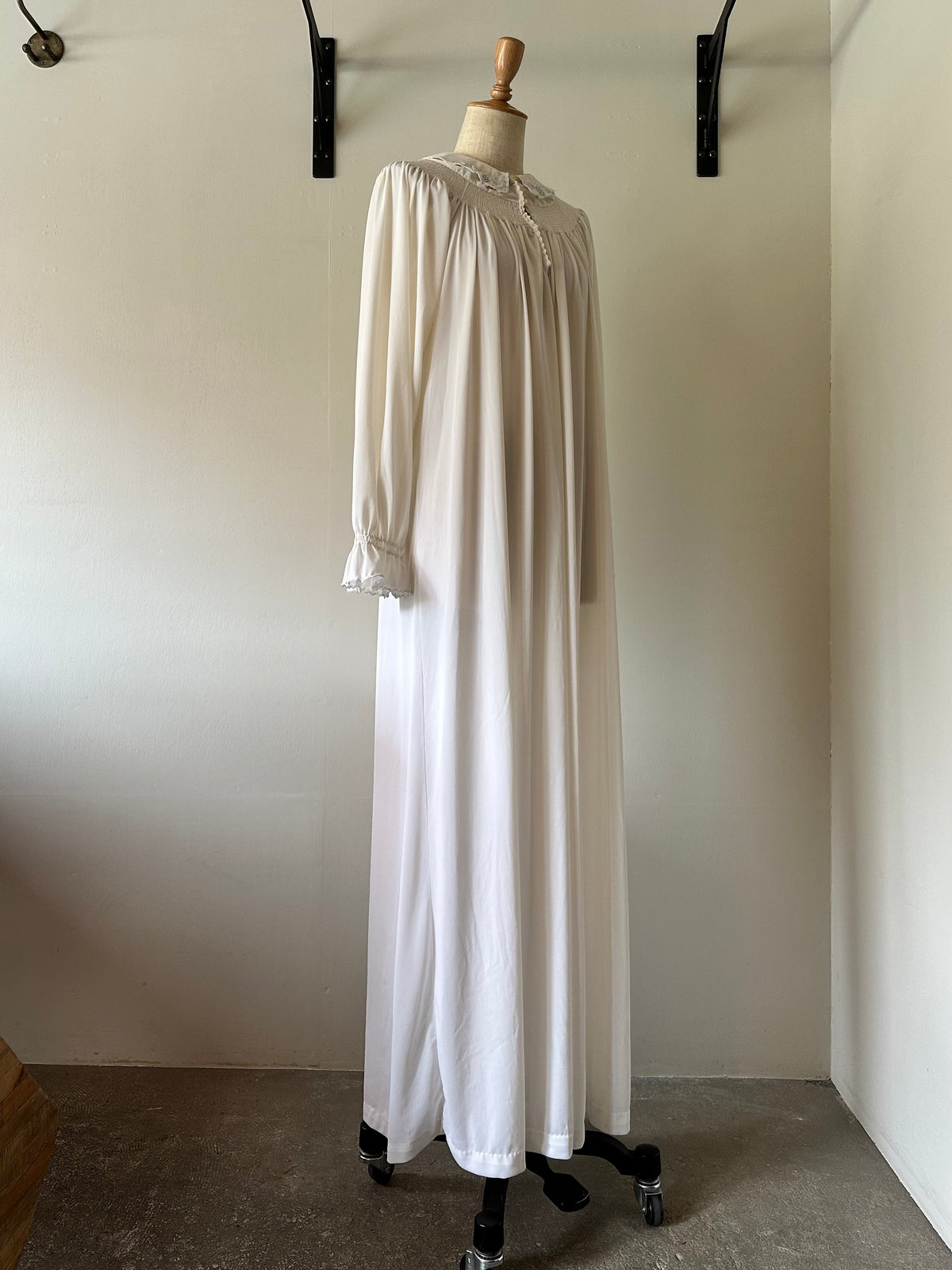 embroidery collar night dress