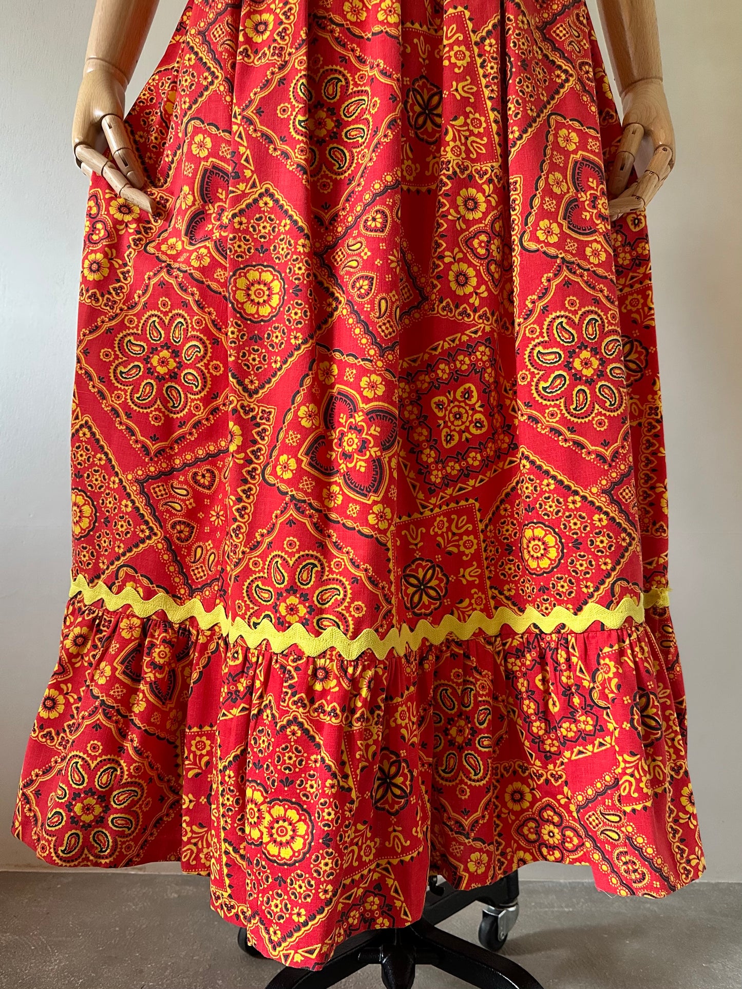 bandanna pattern skirt