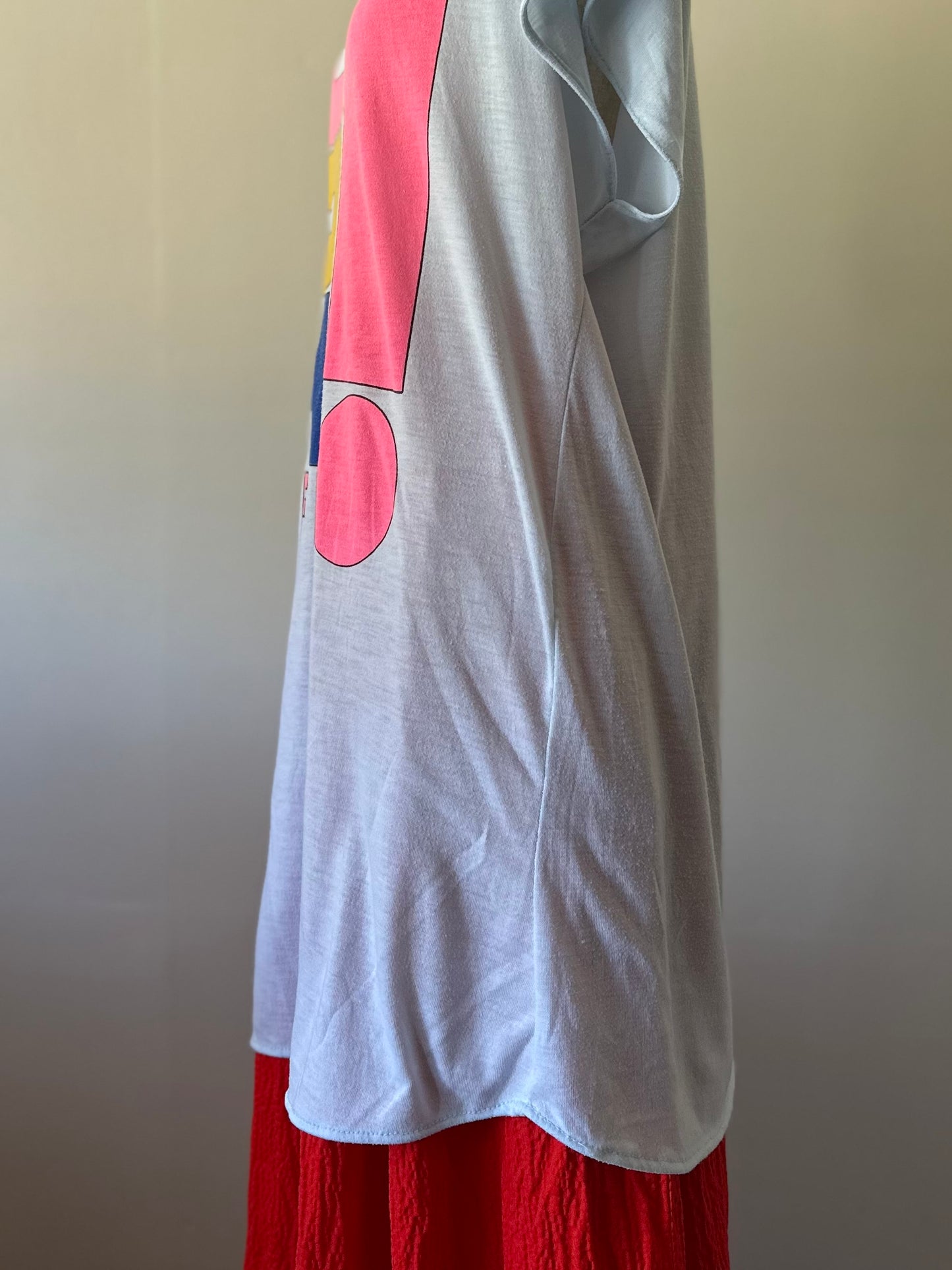 sleeveless print T-shirt