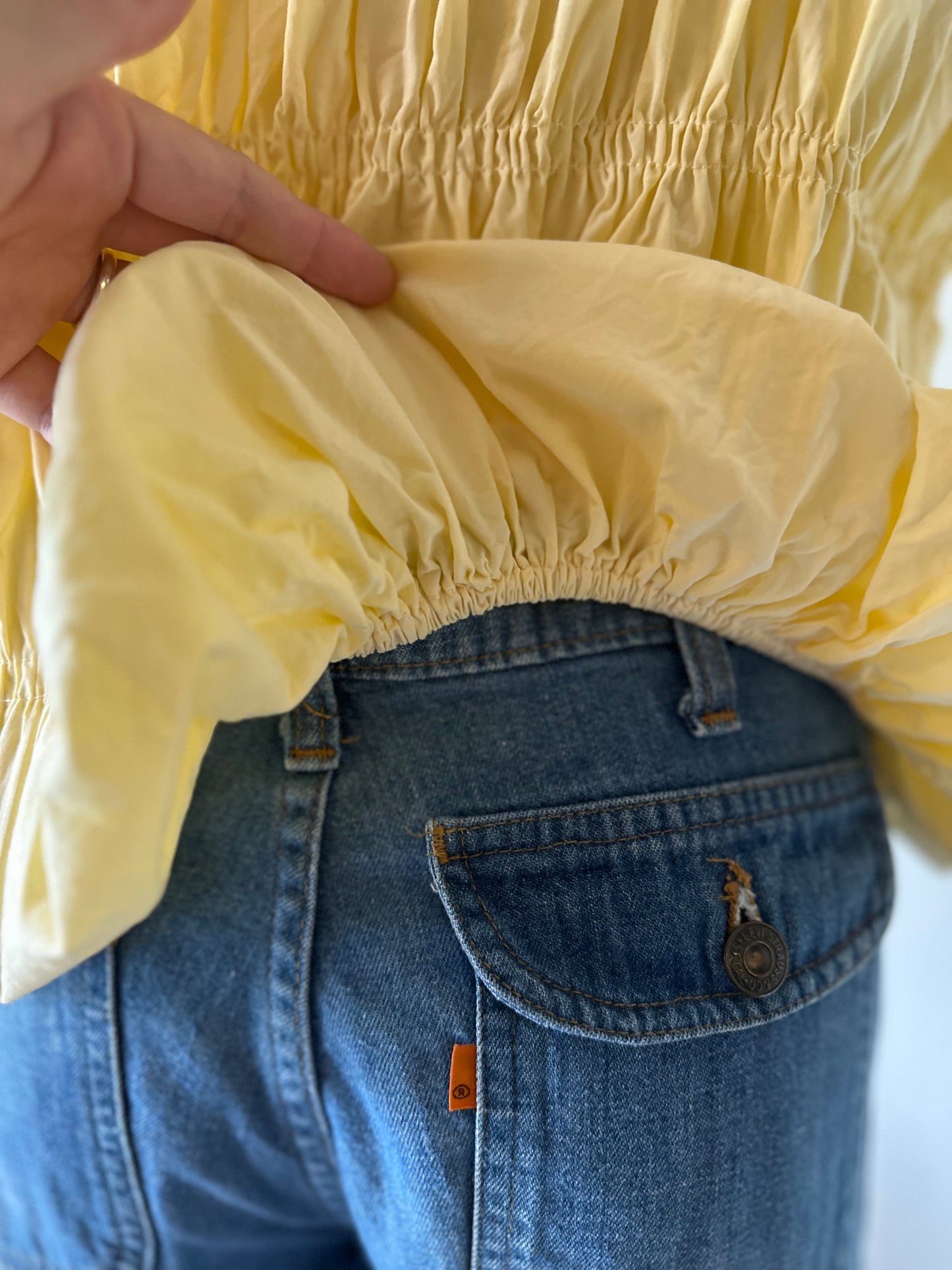 sleeveless shirring tops