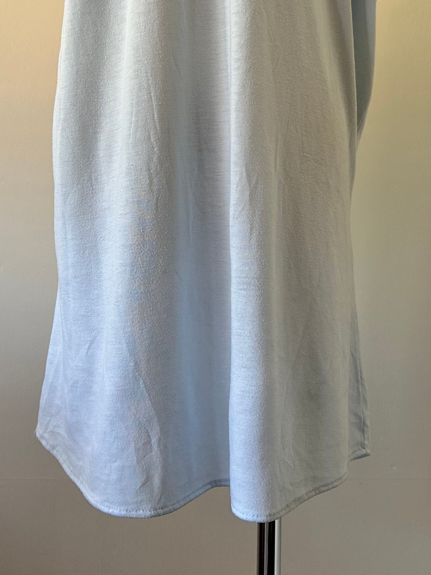 sleeveless print T-shirt