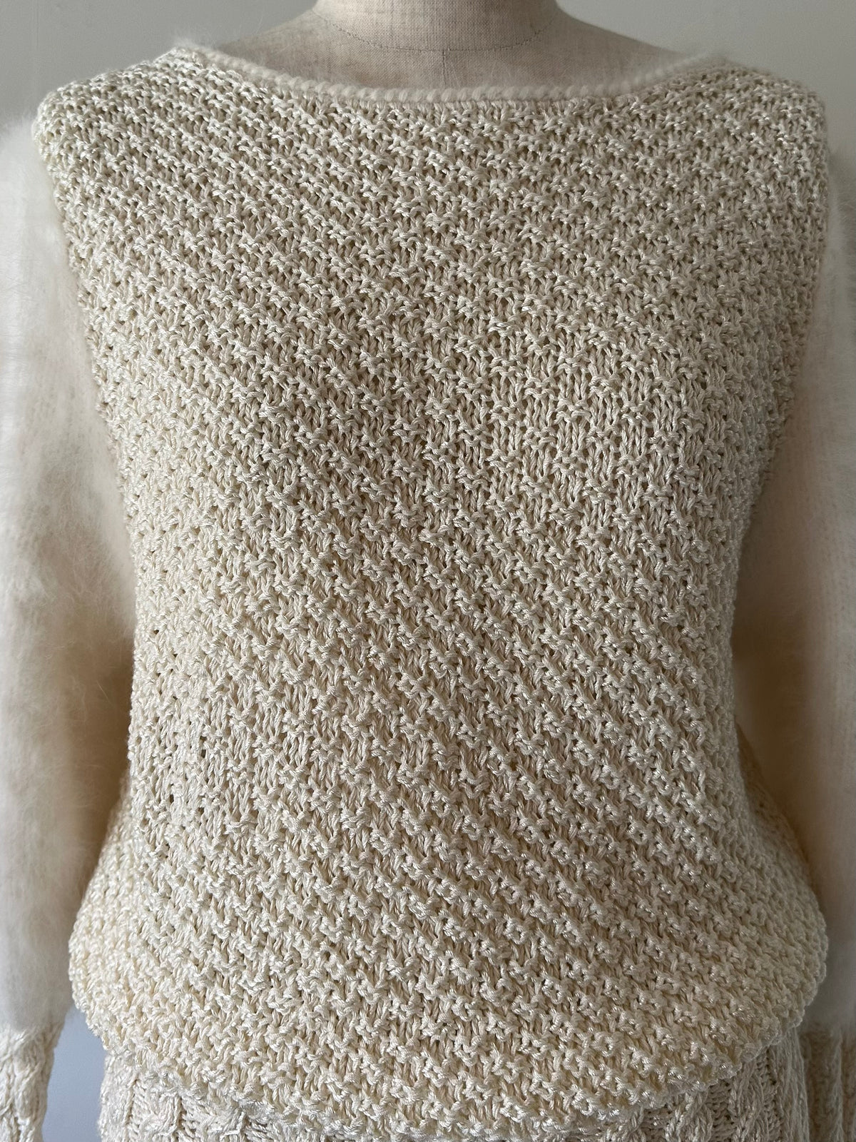fur sleeve design knit tops