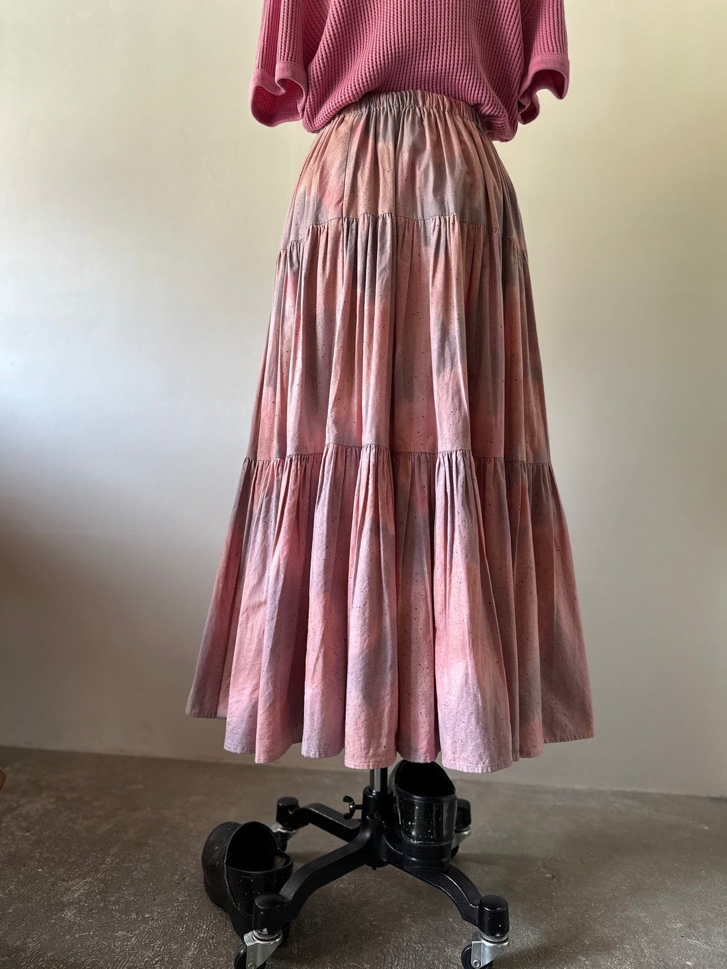 pale gradation tiered skirt
