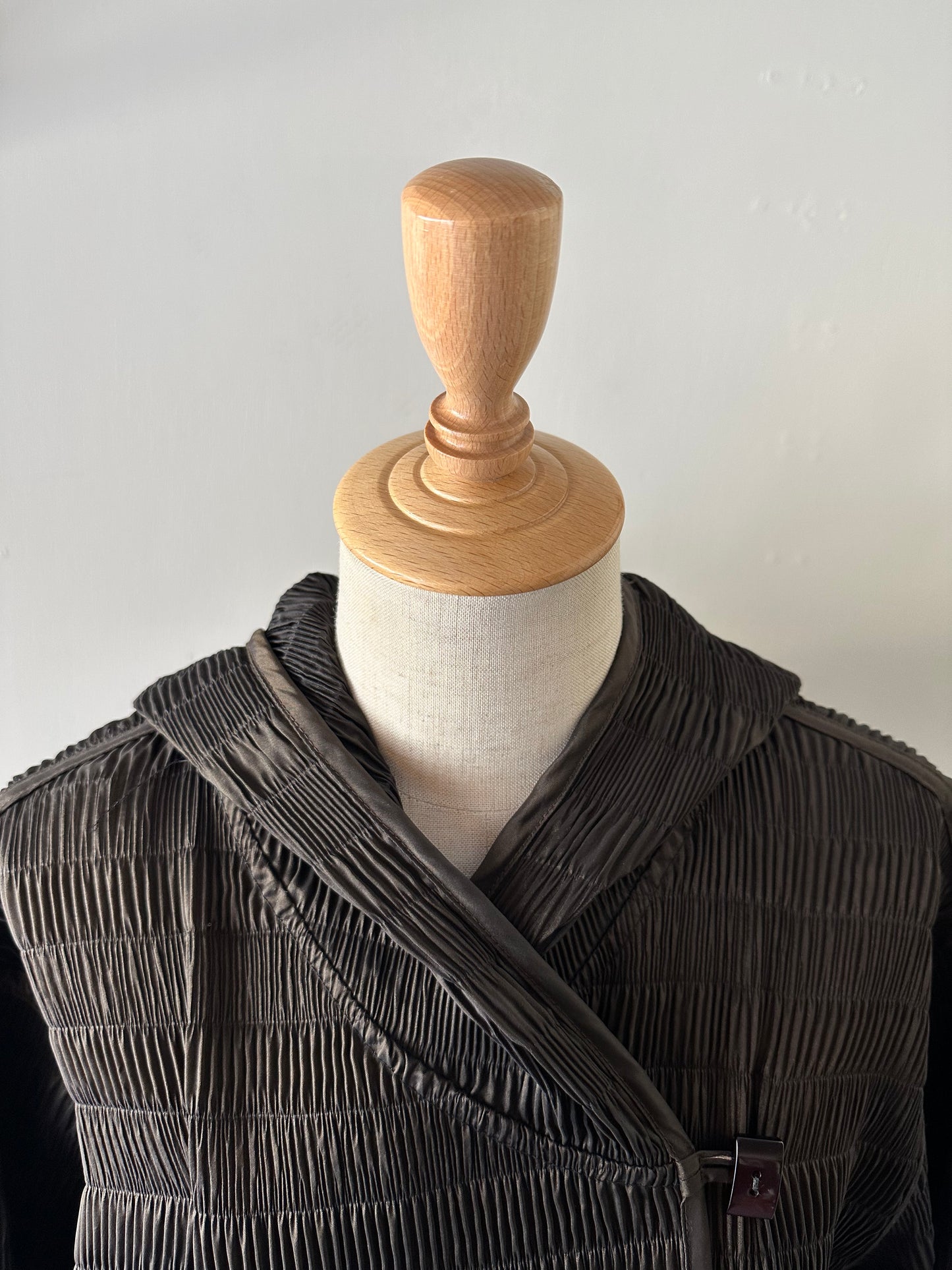 reversible pleats coat