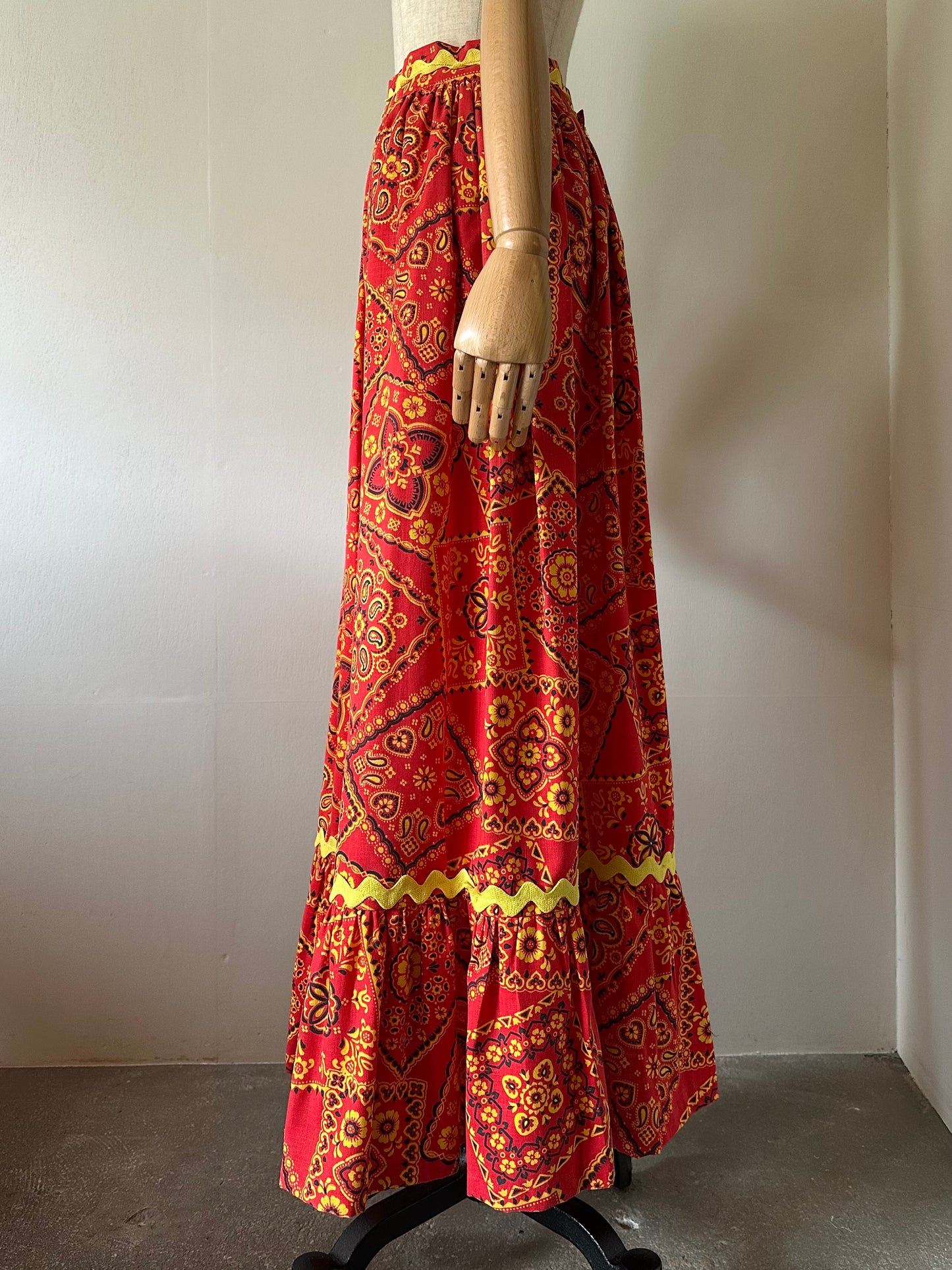 bandanna pattern skirt