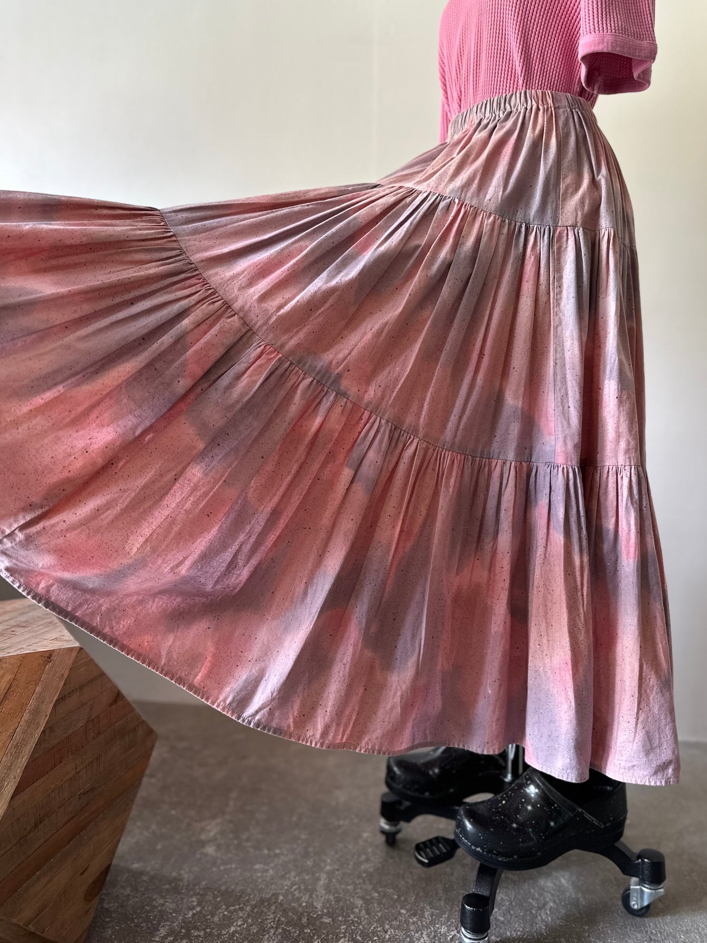 pale gradation tiered skirt