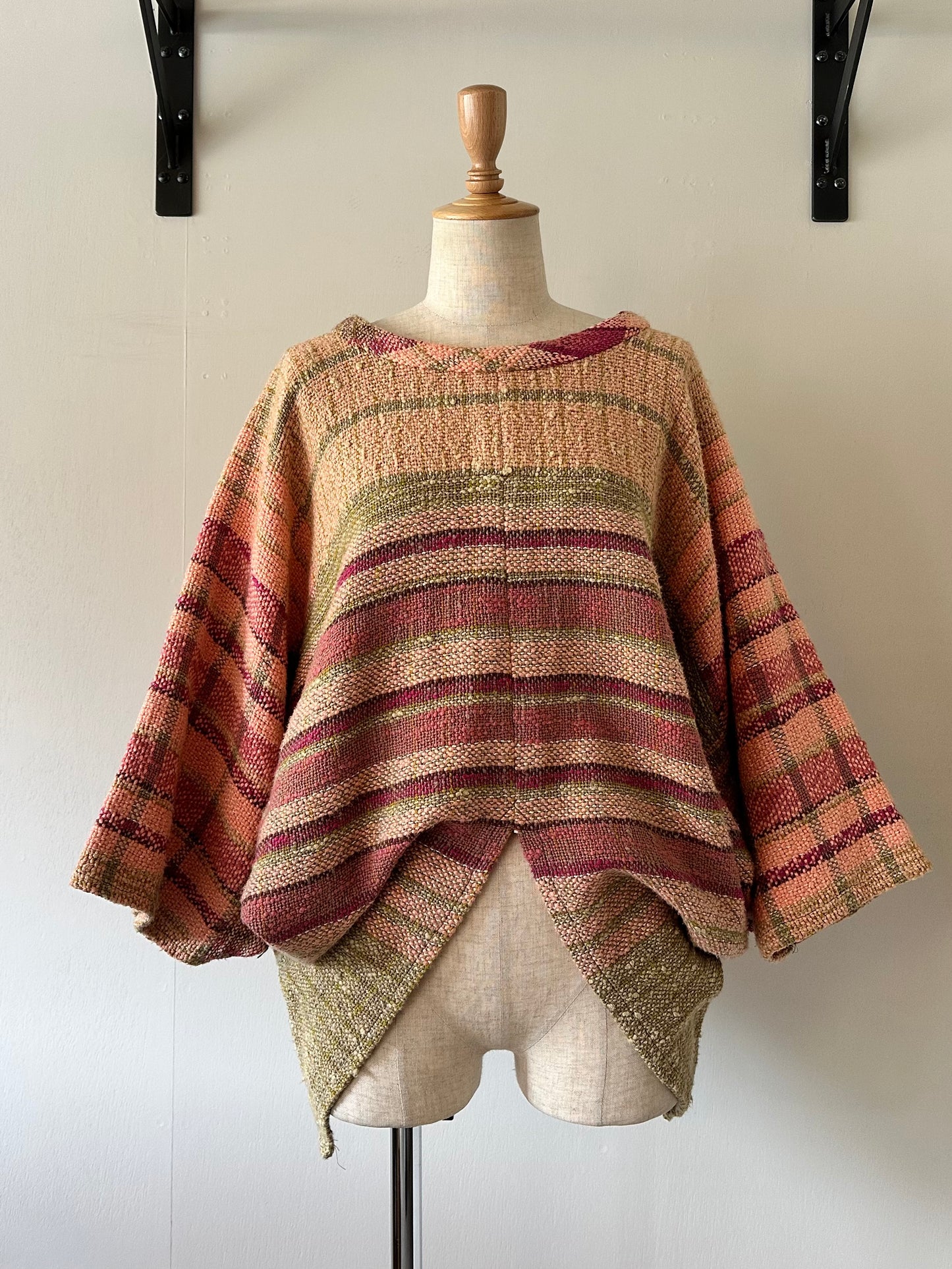 dolman sleeve woven tops