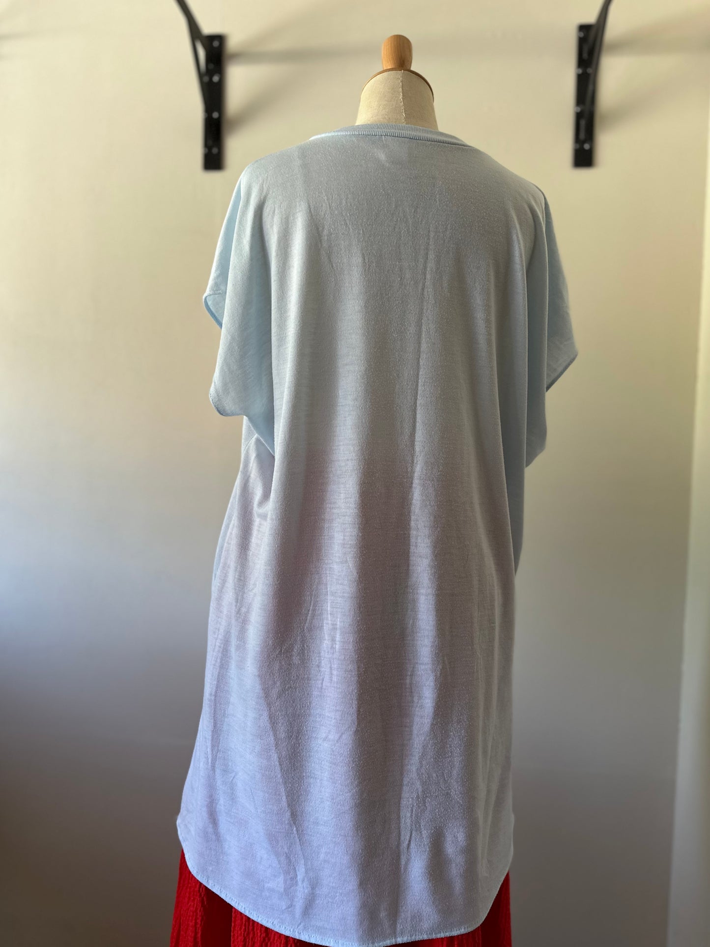 sleeveless print T-shirt