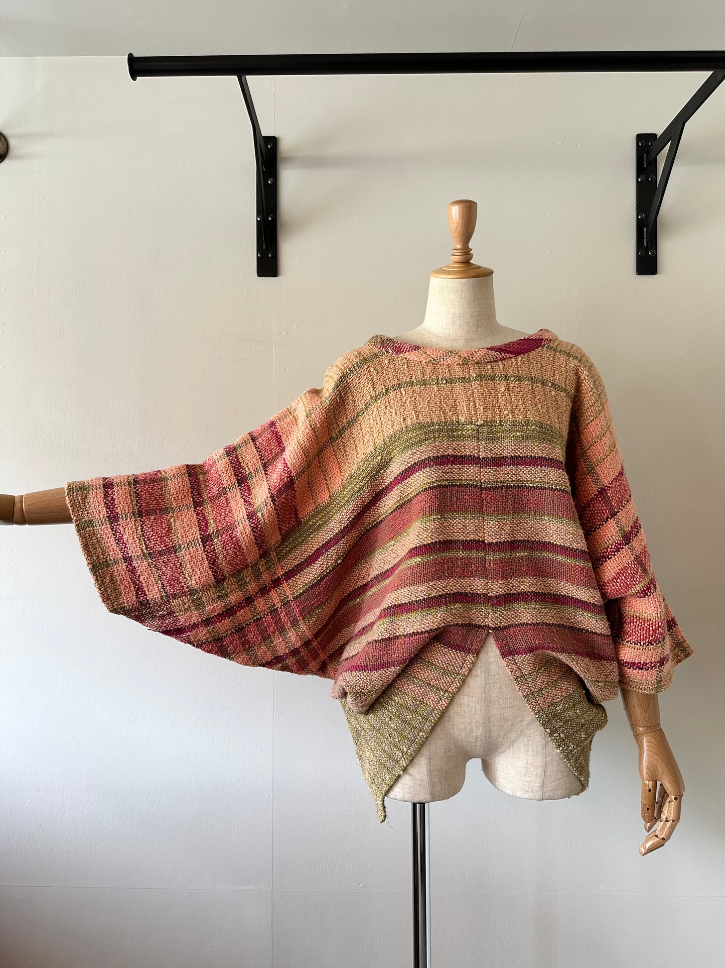 dolman sleeve woven tops